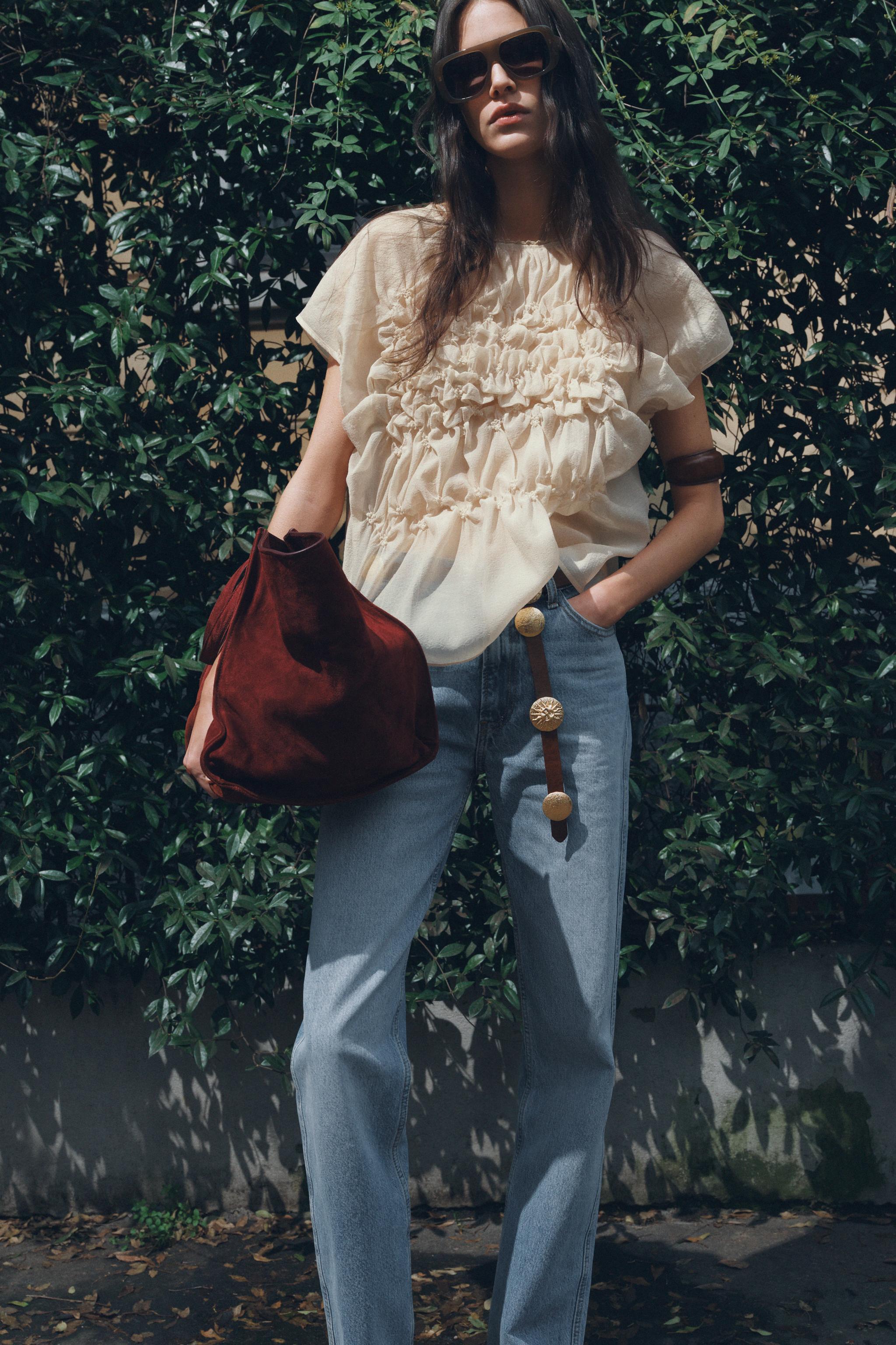 EMBROIDERED RAISED FLORAL TOP