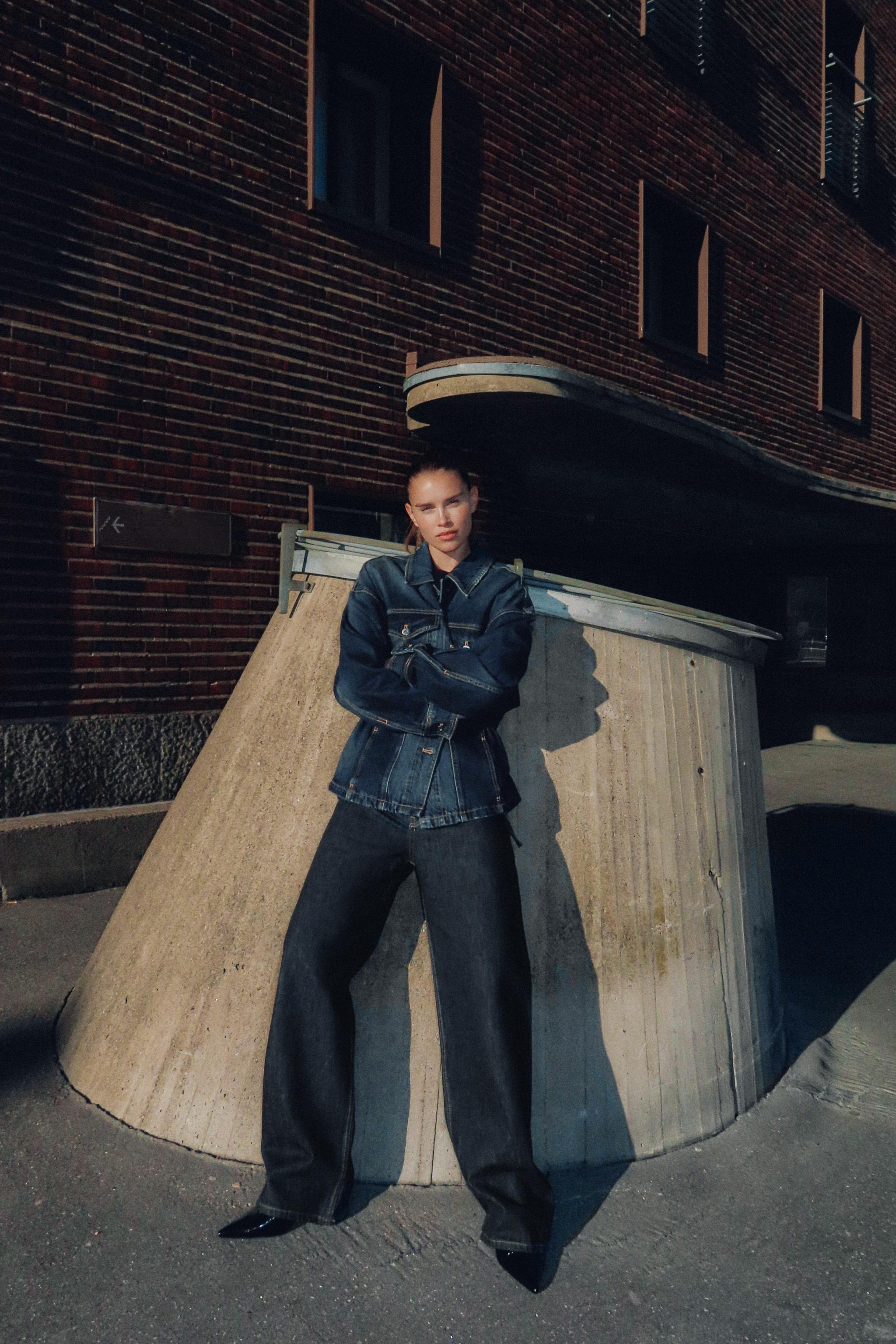 TRF STRAIGHT HIGH-WAIST JEANS WITH BELT LOOPS