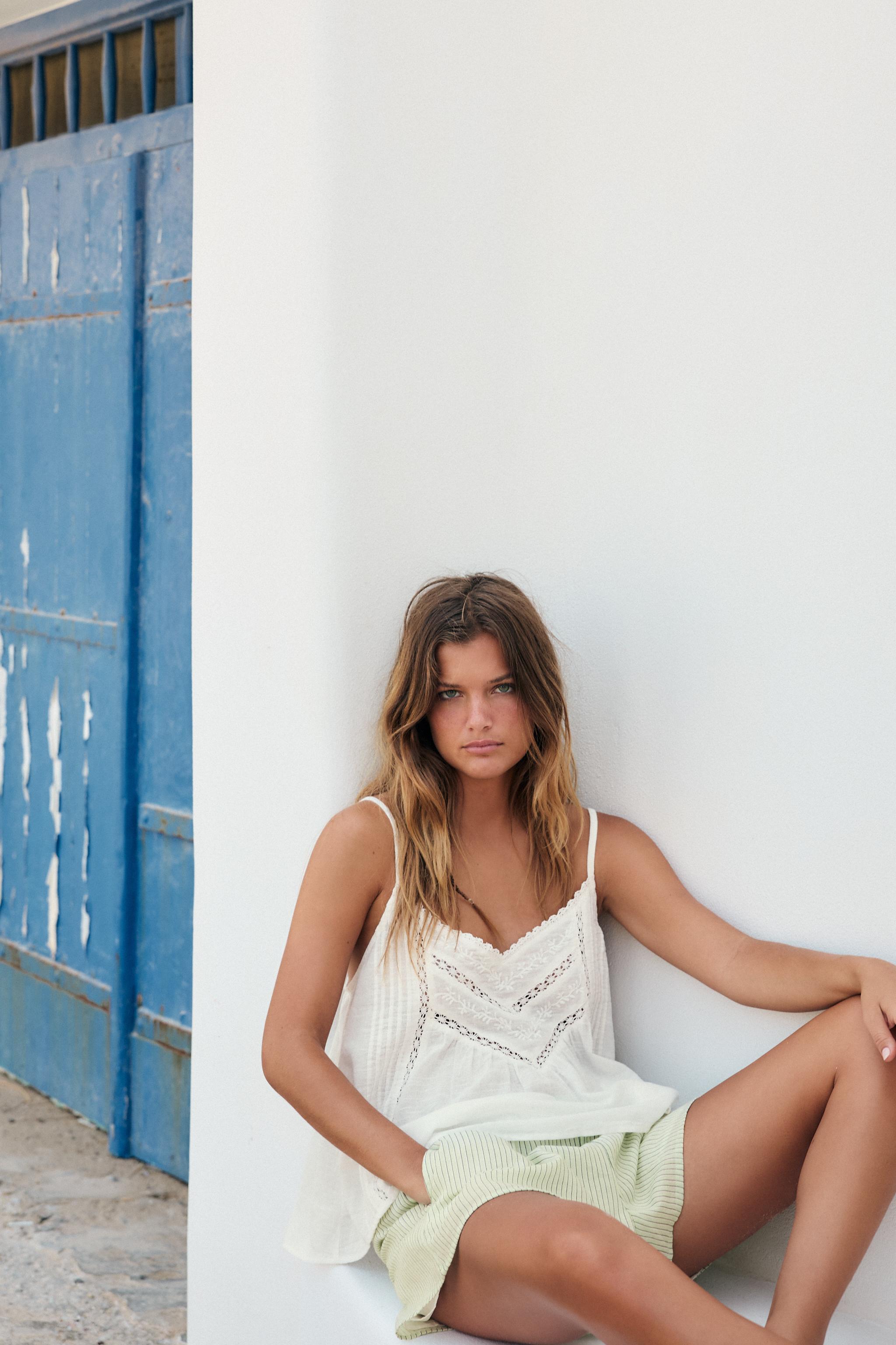 EMBROIDERED COTTON TOP