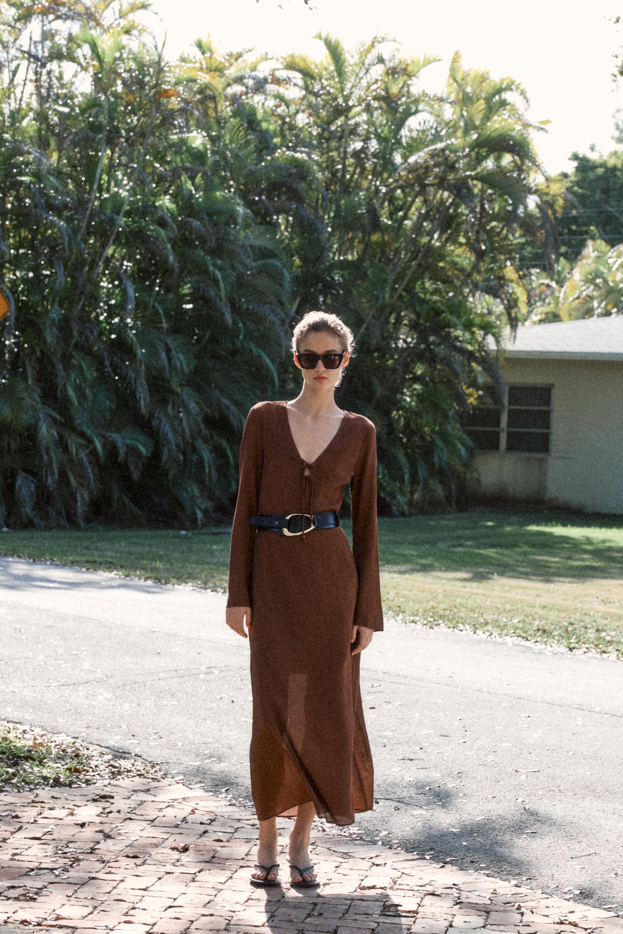 V-NECK MIDI DRESS WITH BOW