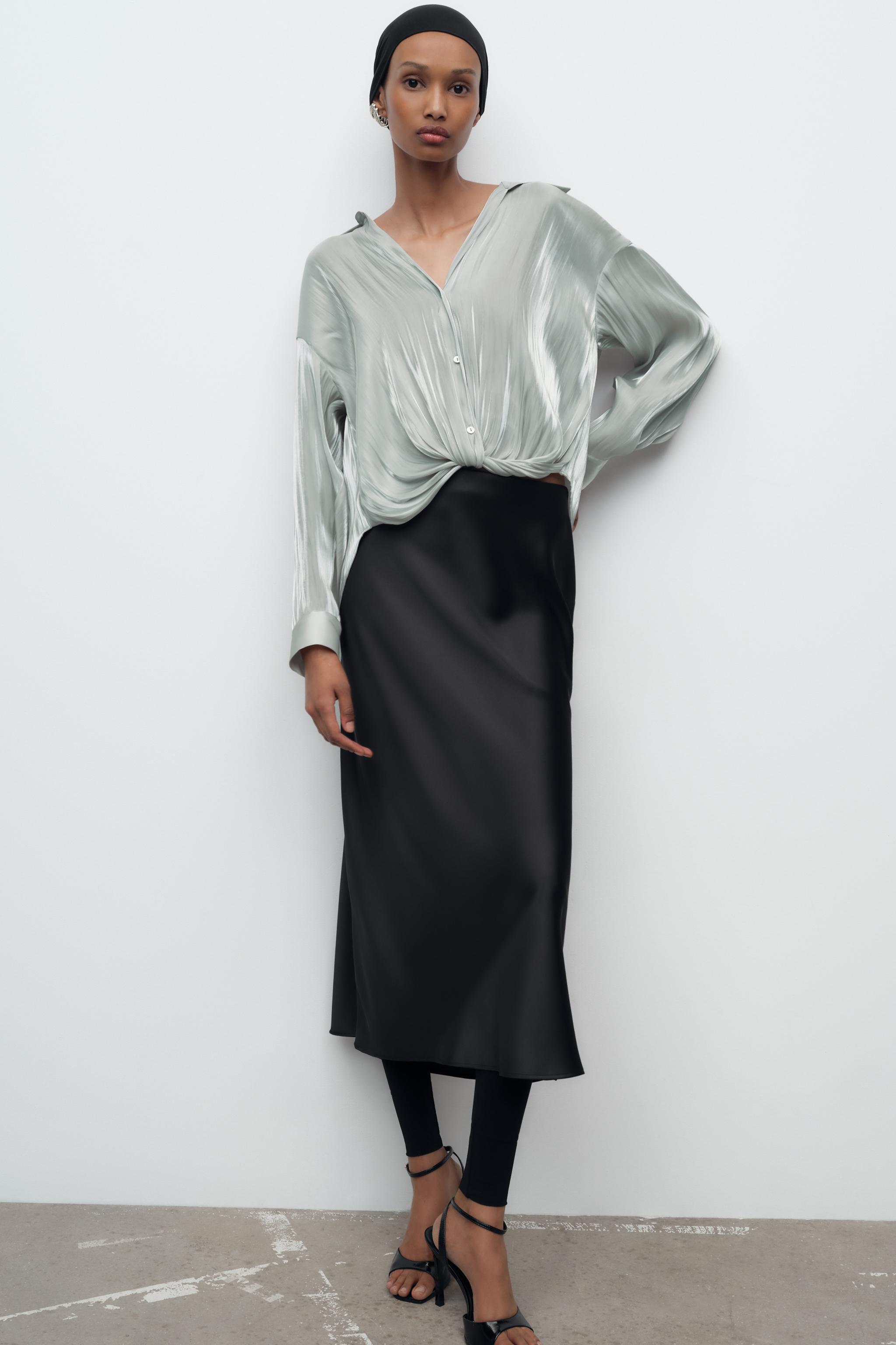 TWISTED SATIN TOP