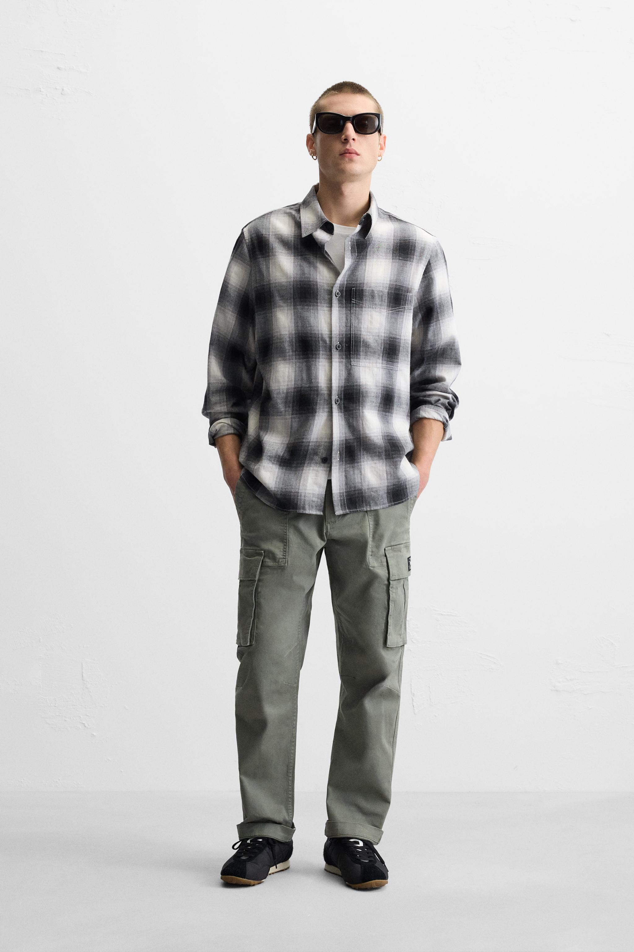 RELAXED FIT CARGO TROUSERS