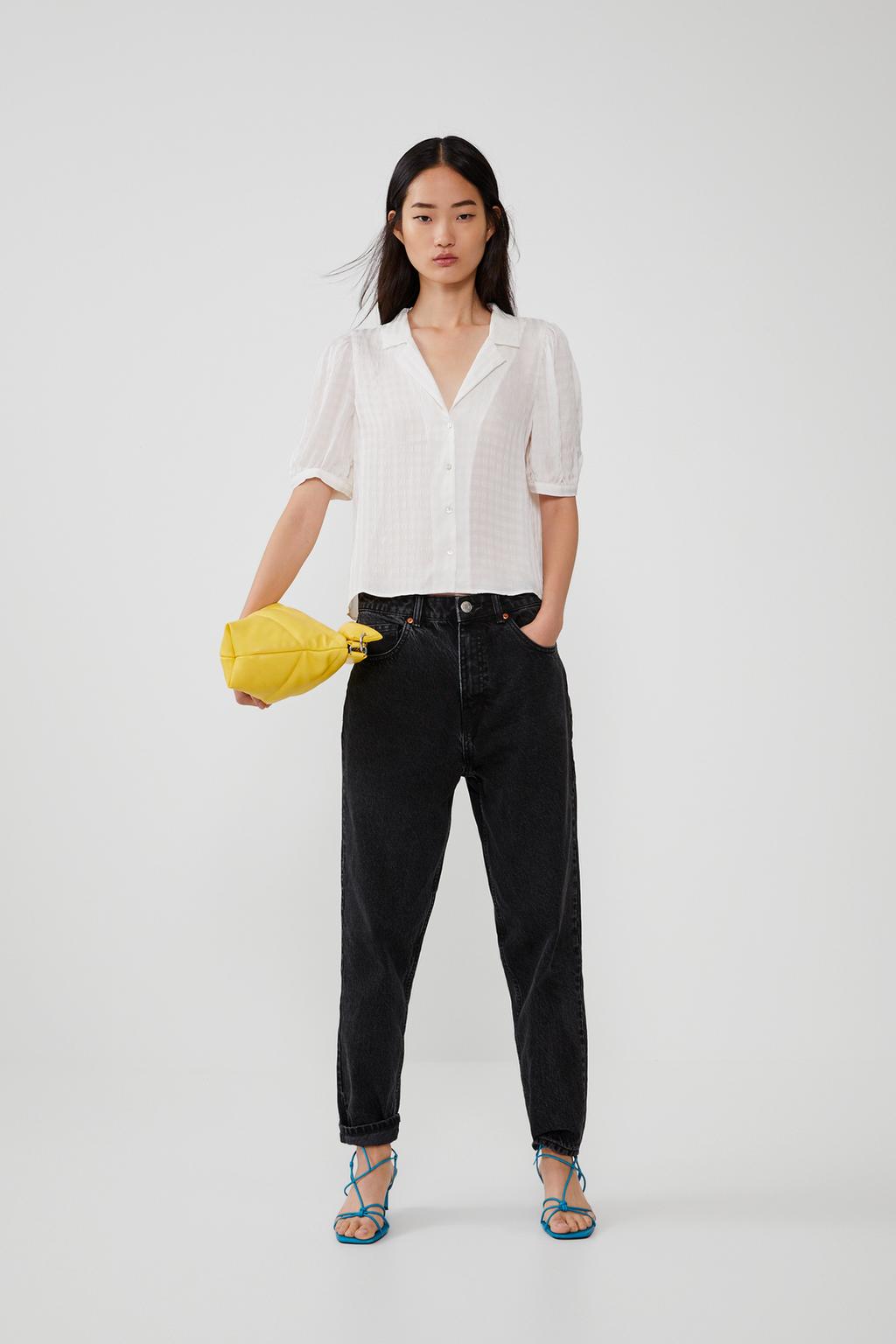 Full-bodied flowing shirt