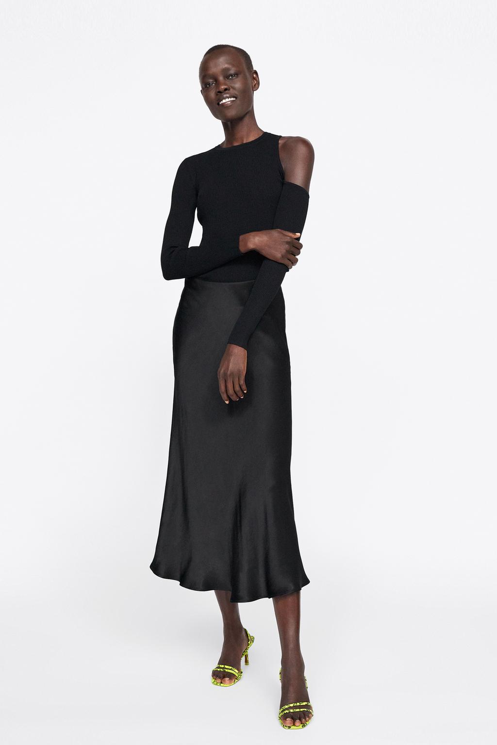 Cut-out top