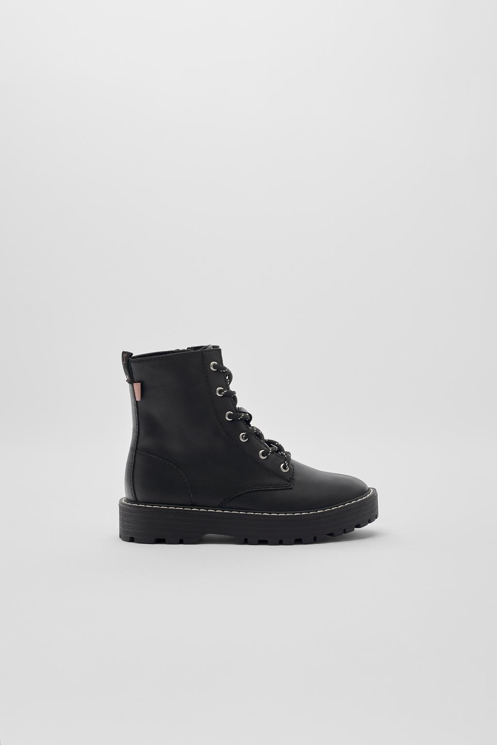 Lace-up ankle boots