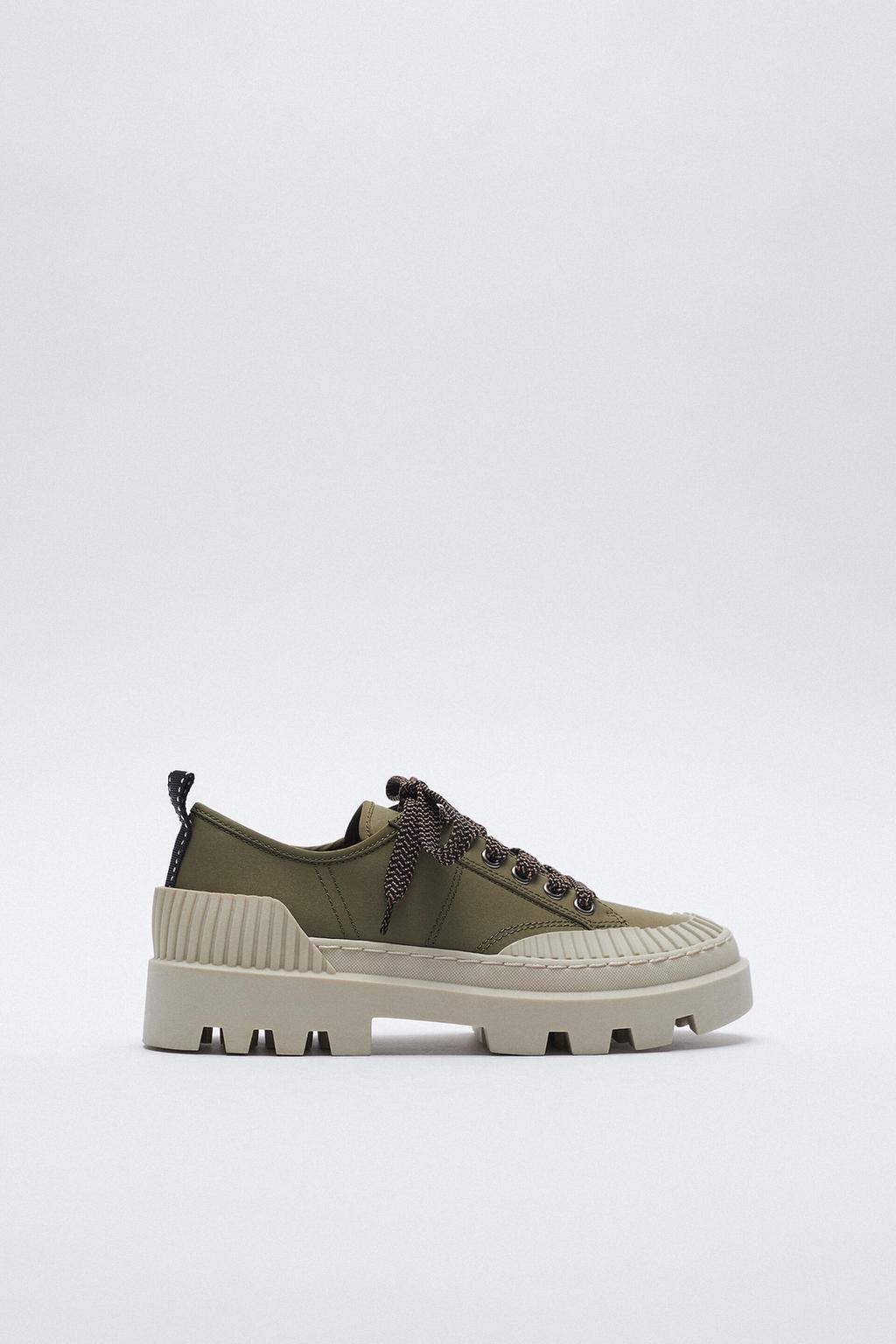 Rubber toe cap sneakers