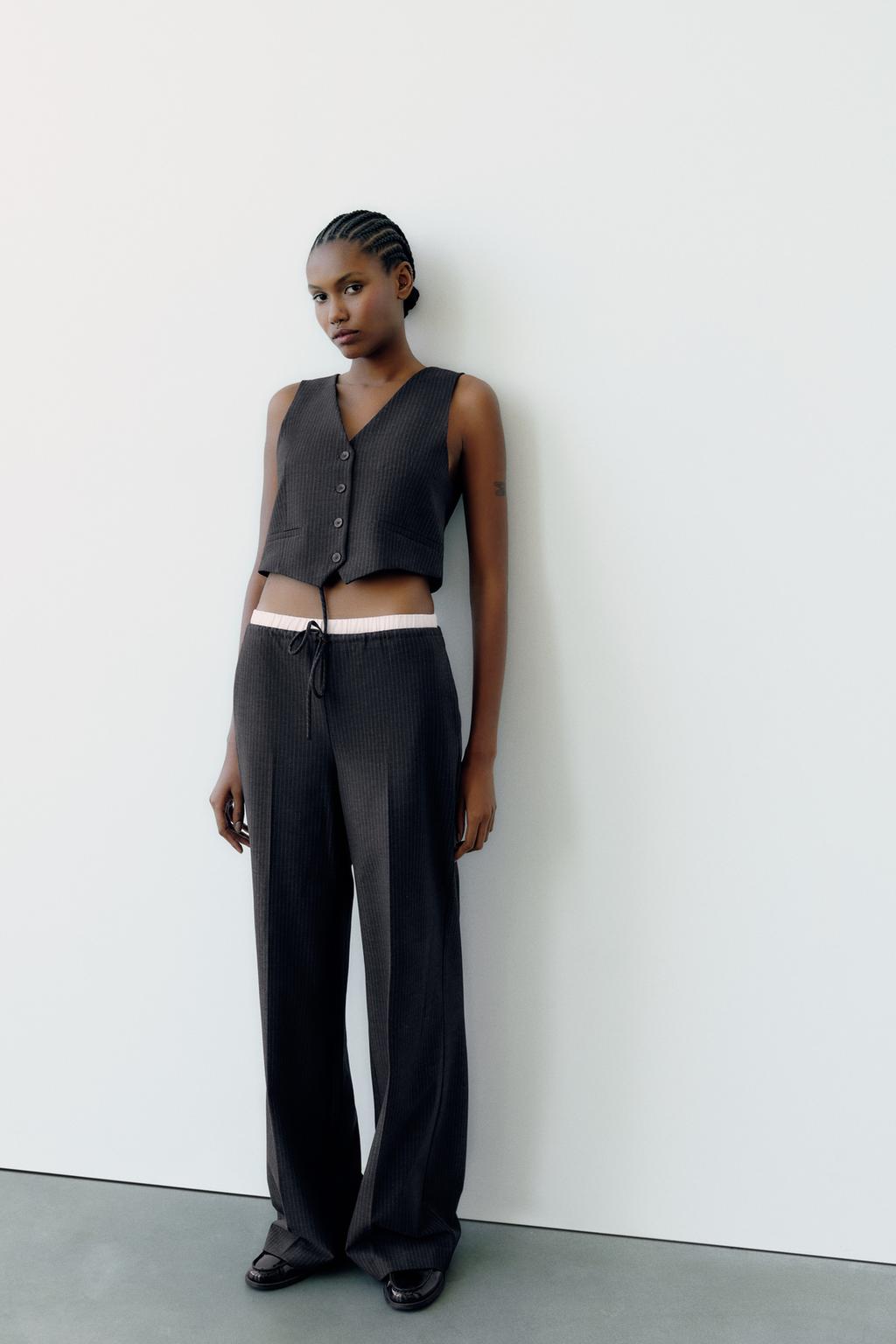 Short fitted vest
