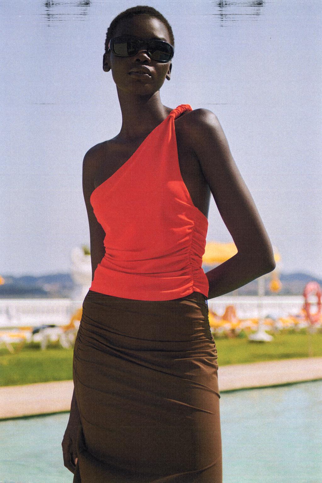 Asymmetric draped top