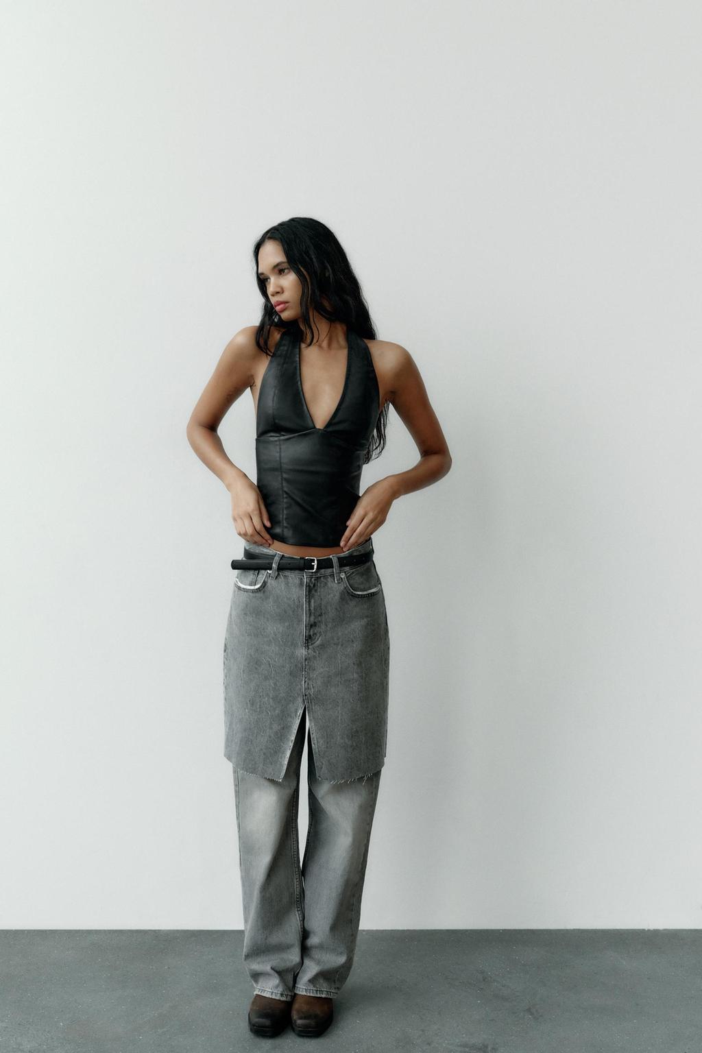 Halterneck top