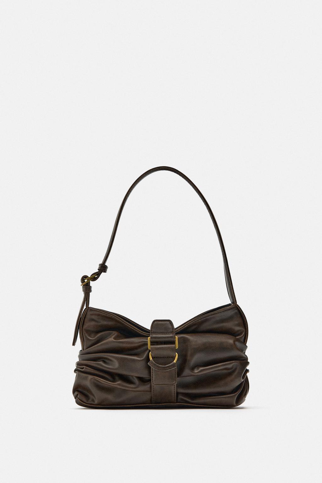 Shoulder bag with buckle