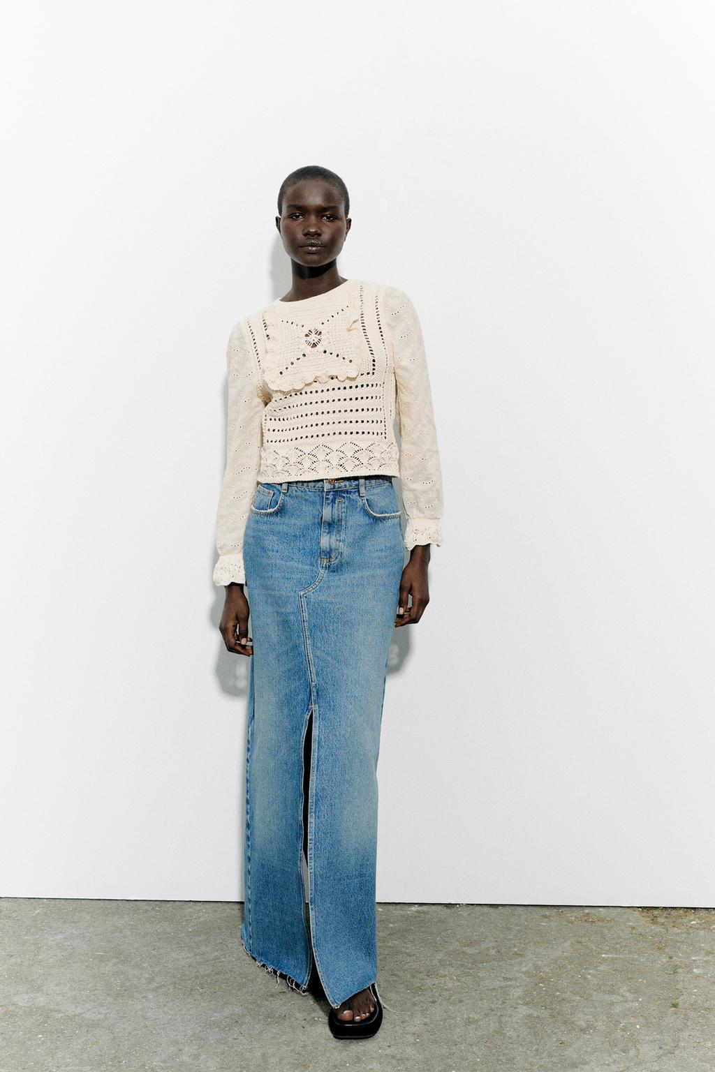 Contrast embroidered sweater