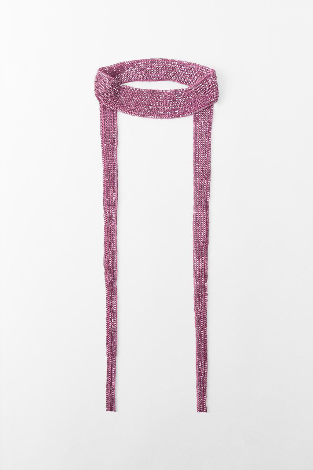 Scarf with stones