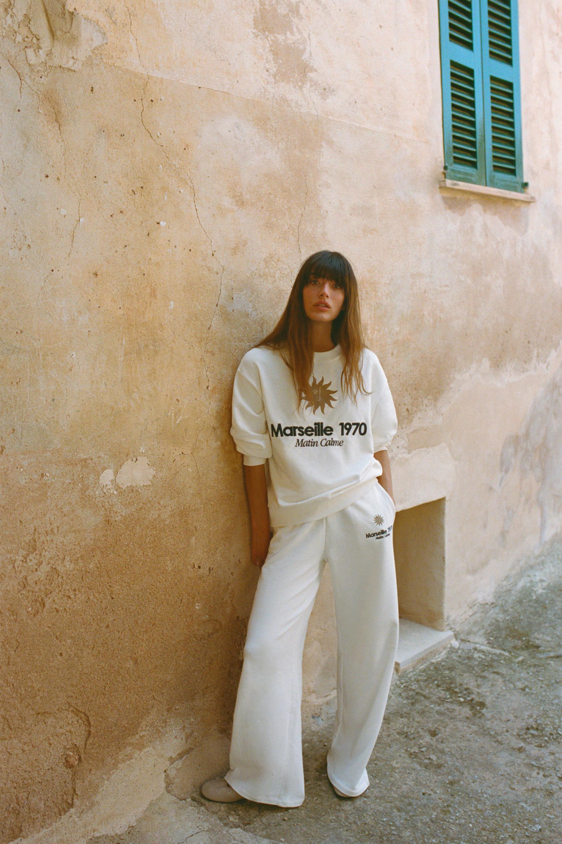 Embroidered plush trousers