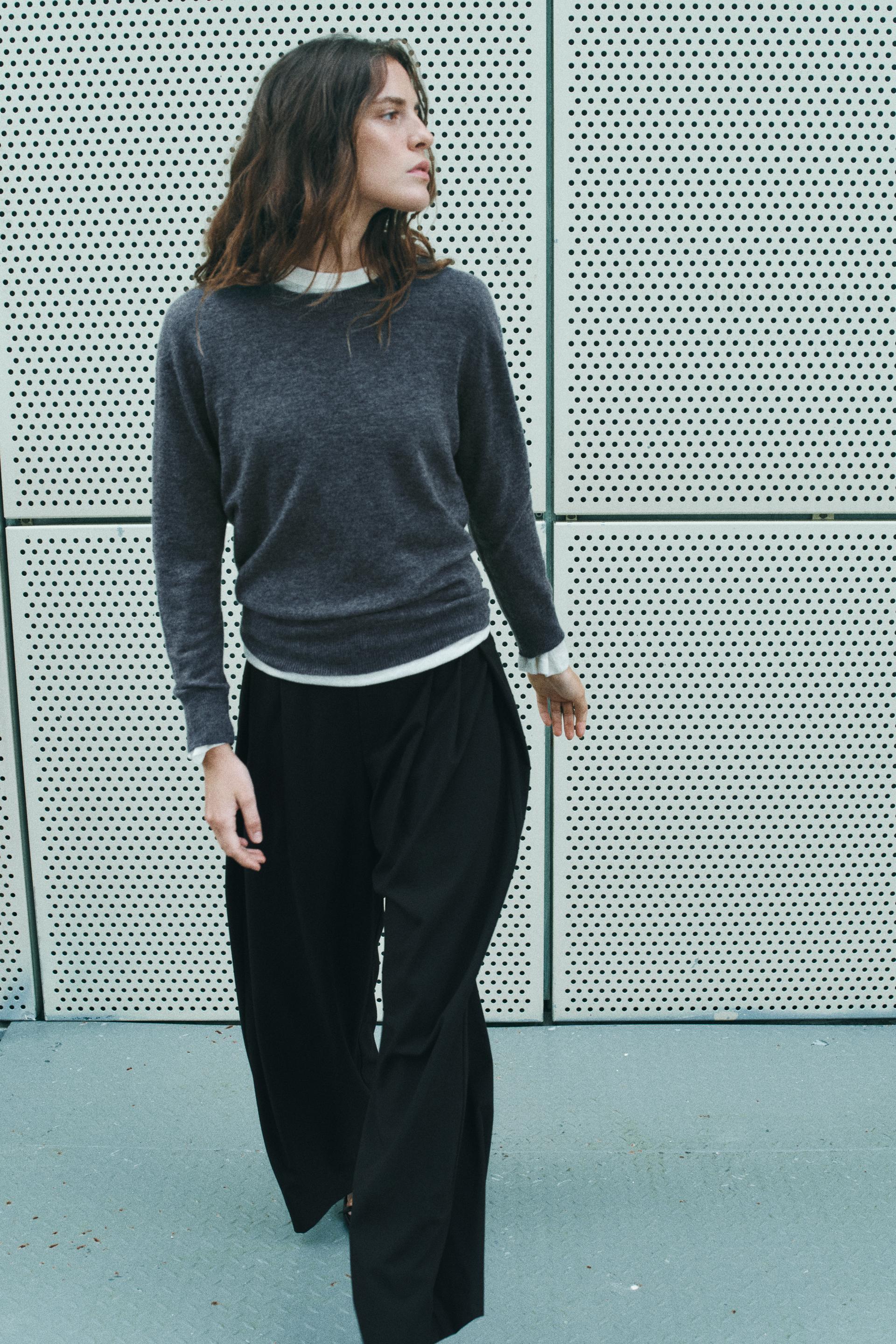 Pleated trousers