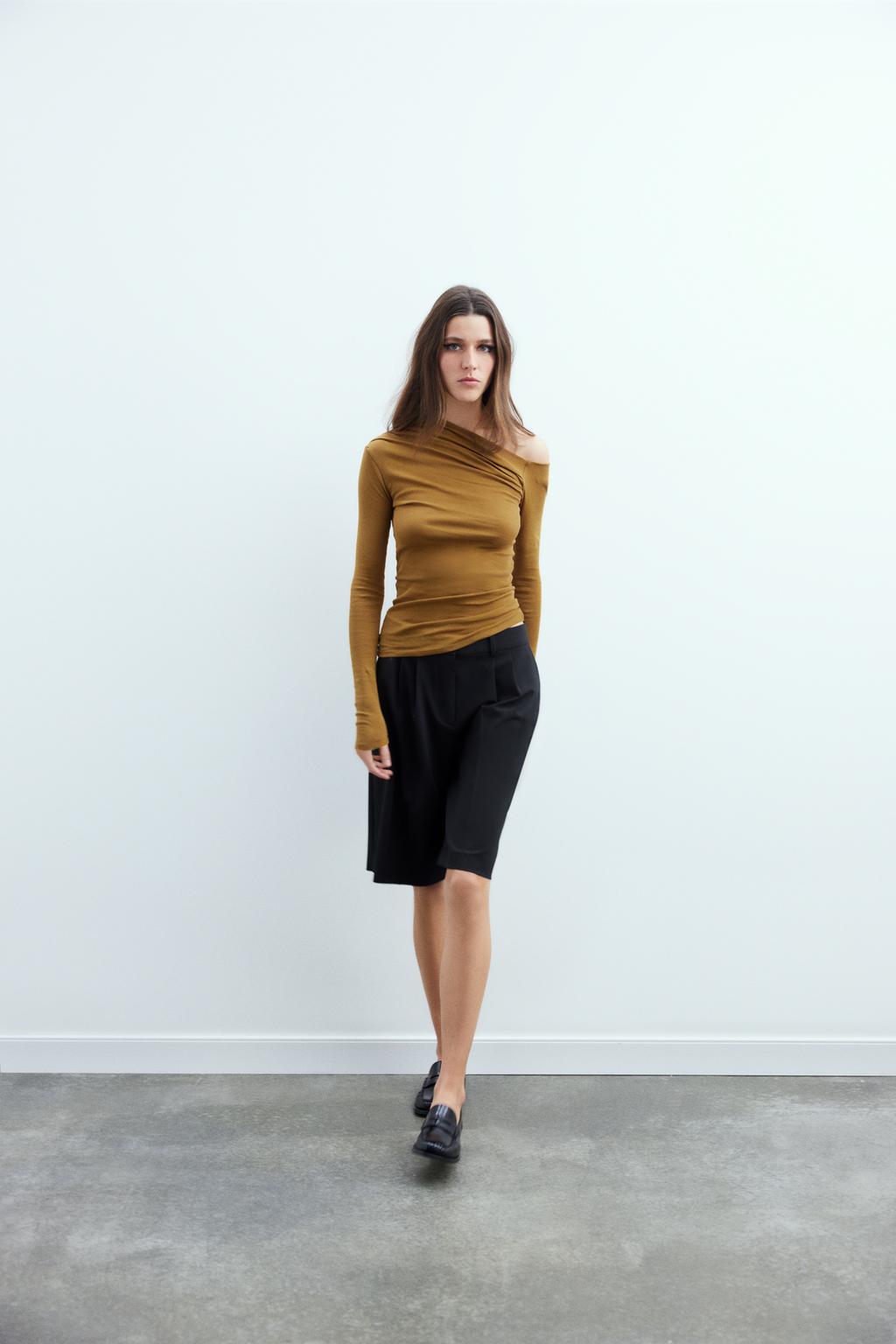 Asymmetric draped top
