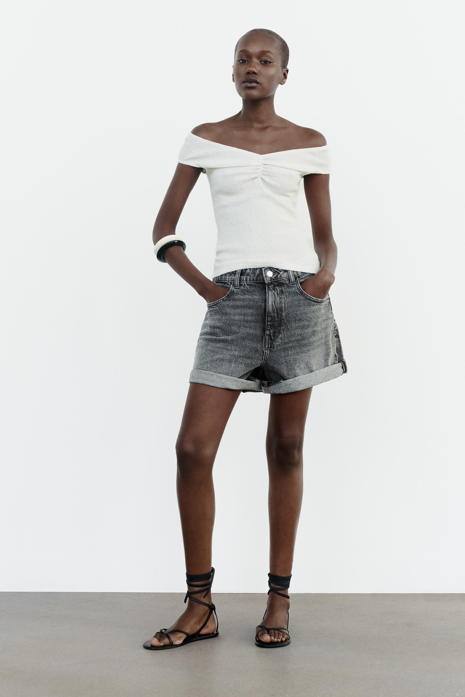 Textured ruched top