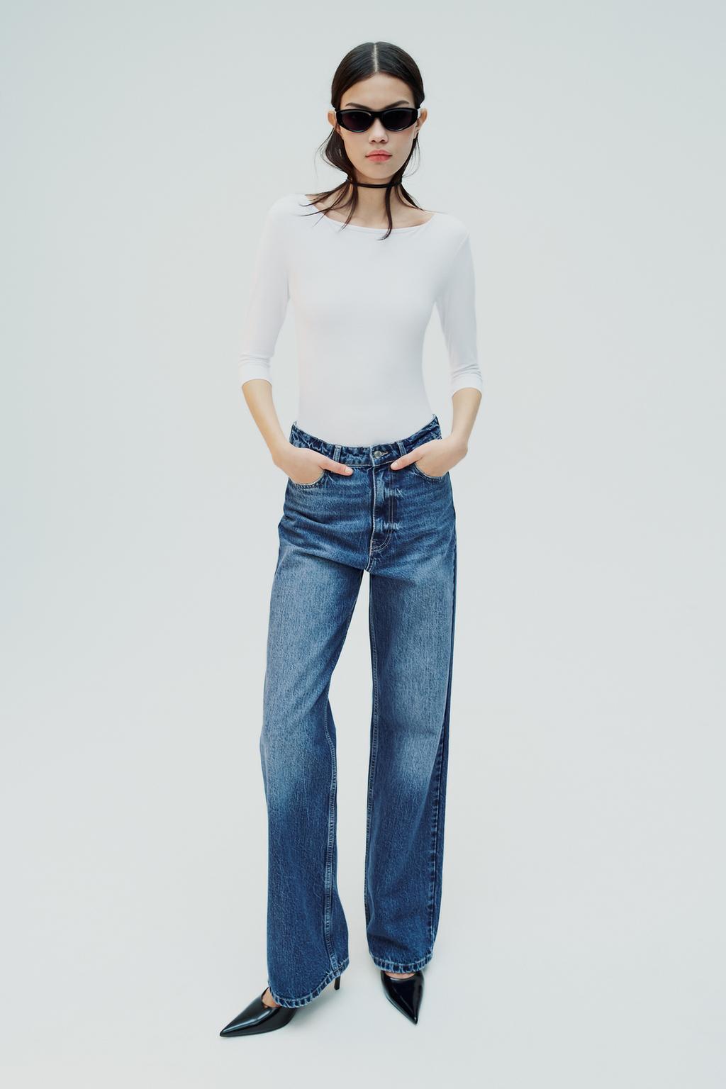 Straight-fit high-waist jeans
