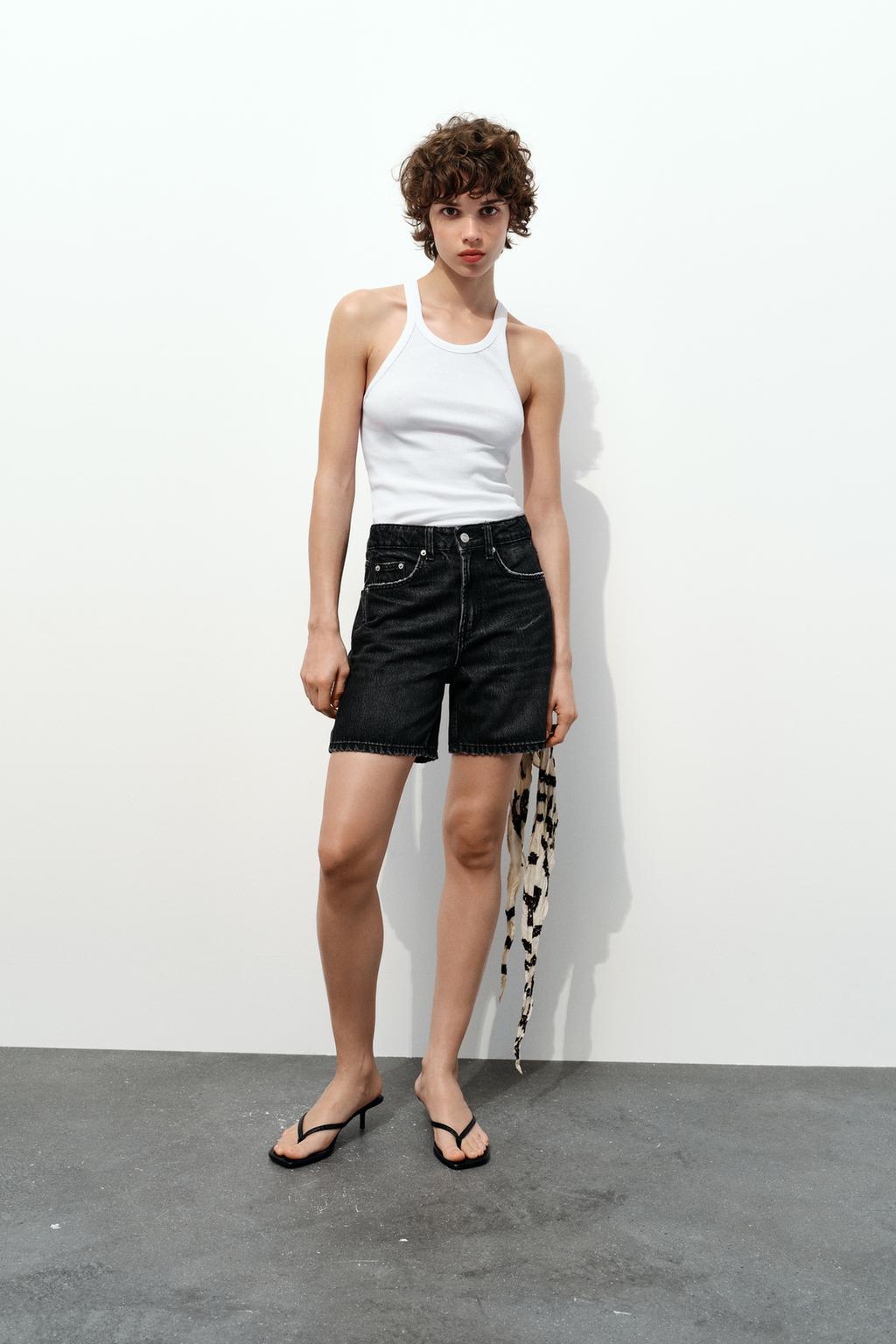 Mid-rise denim shorts