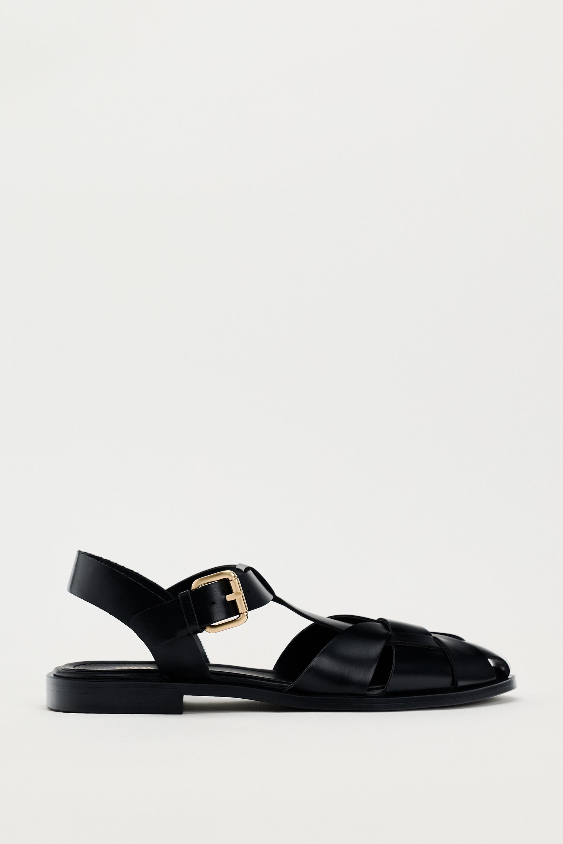 Flat sandals