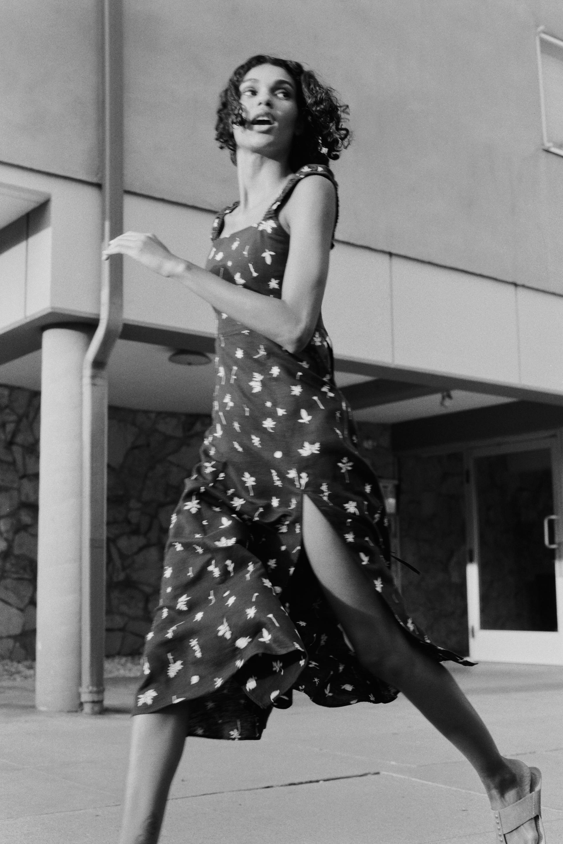 Telier Vestido Midi Bordados de Zara - Main Image