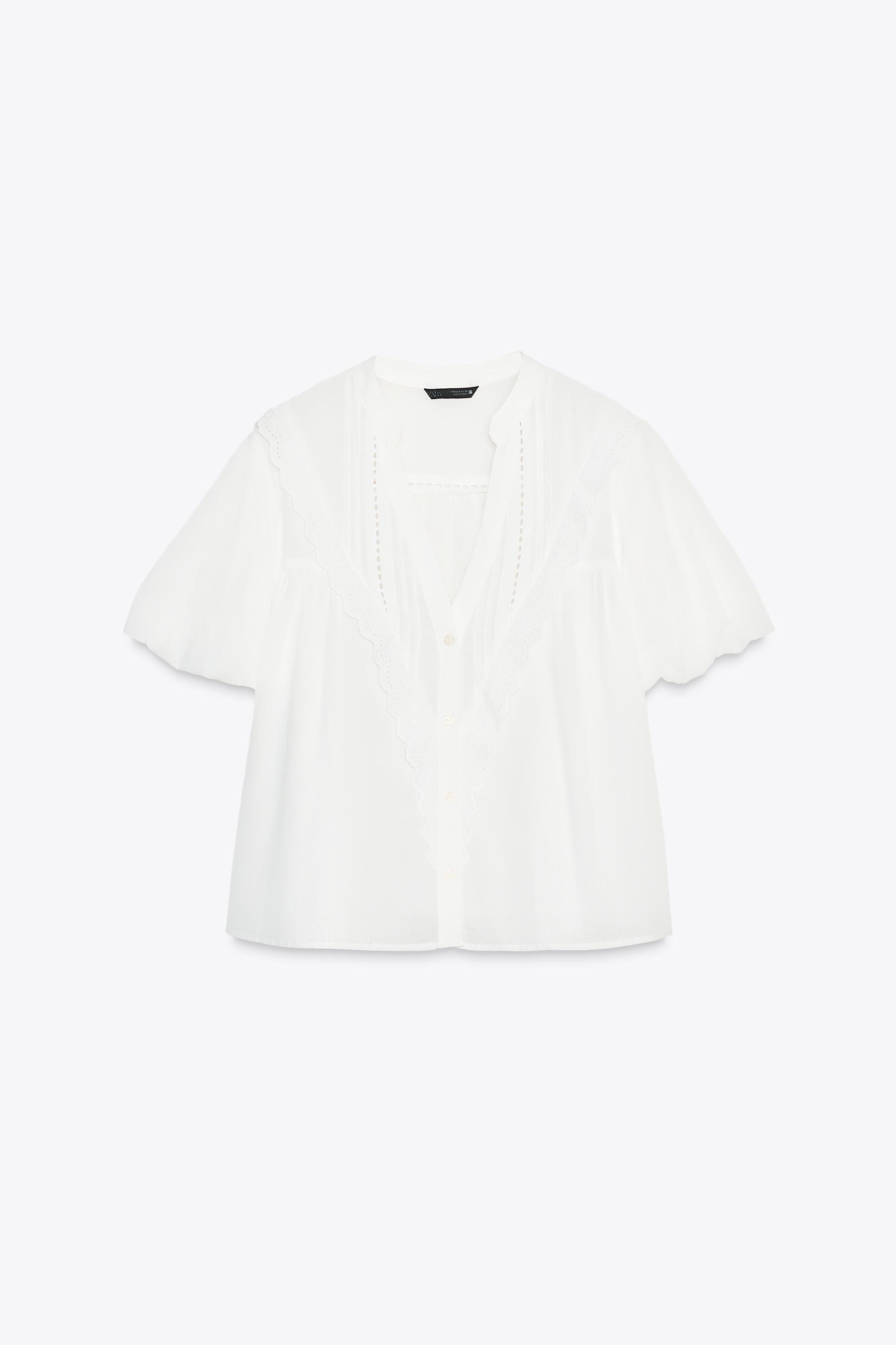 Blouse with puff sleeves