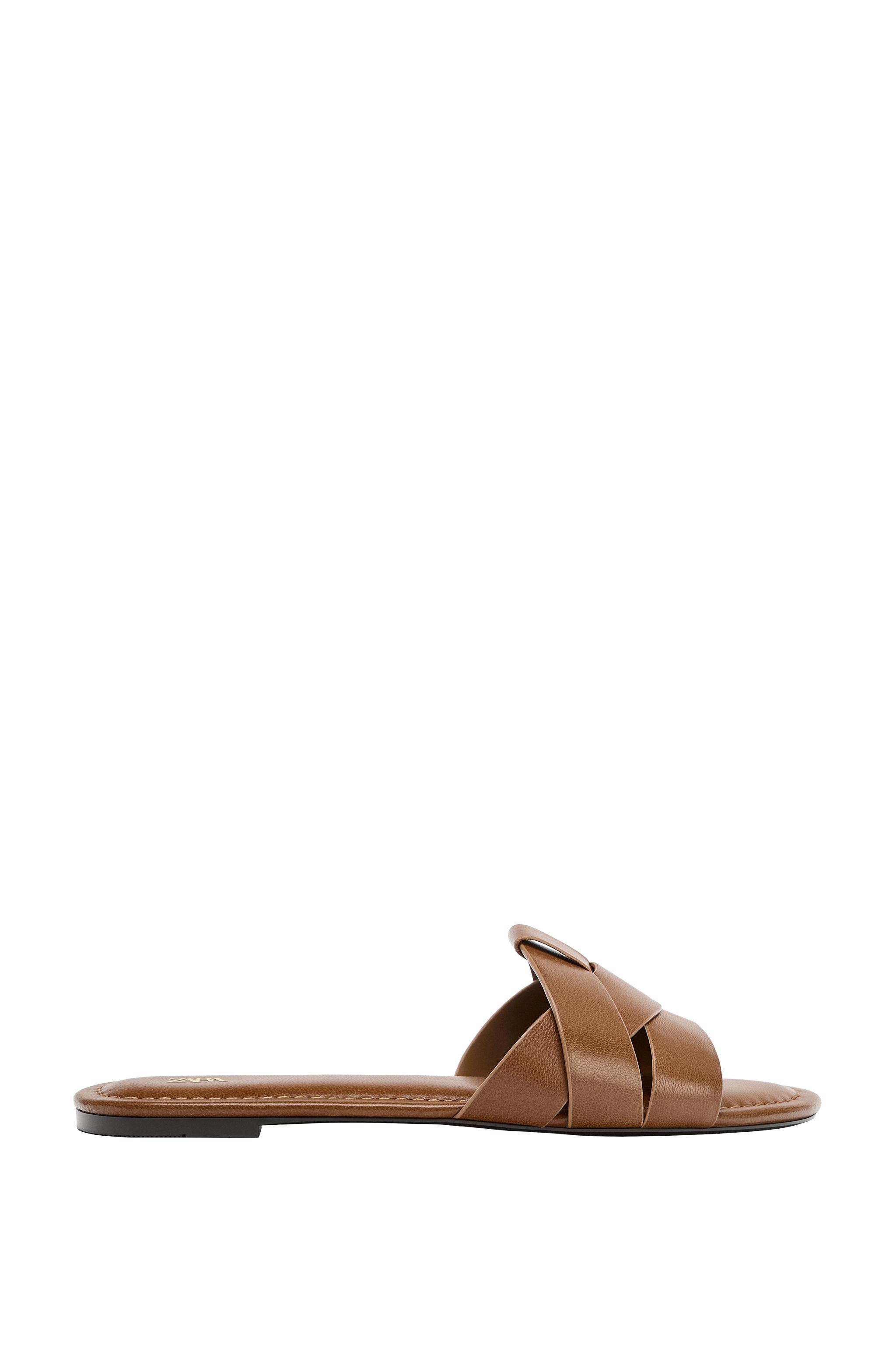 Flat leather sandals