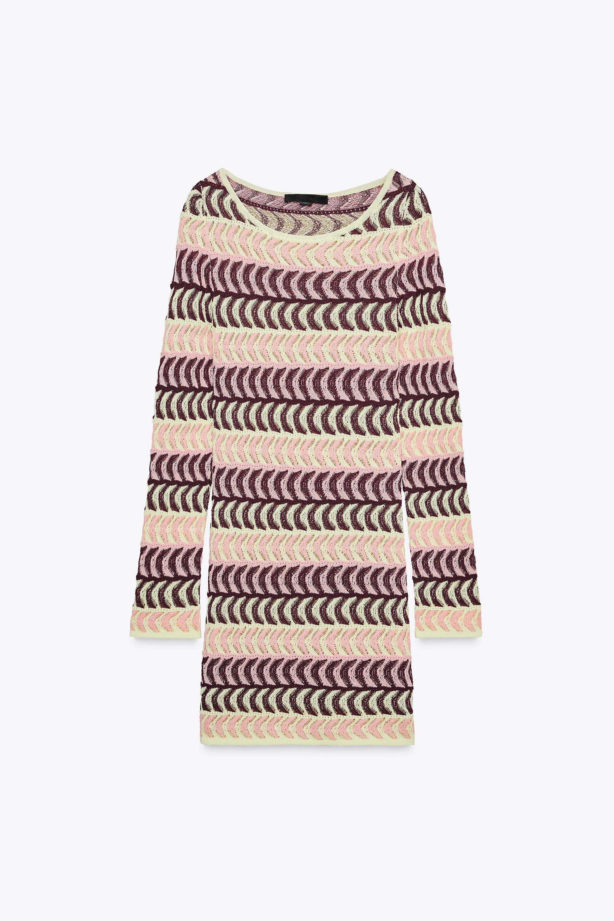 Knitted structure dress