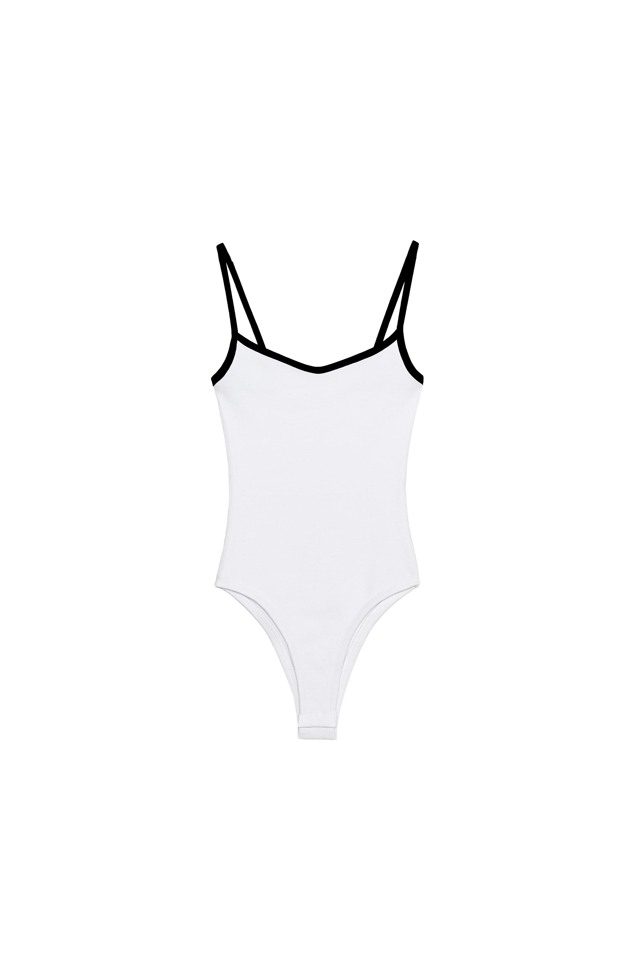 Body with contrast edges
