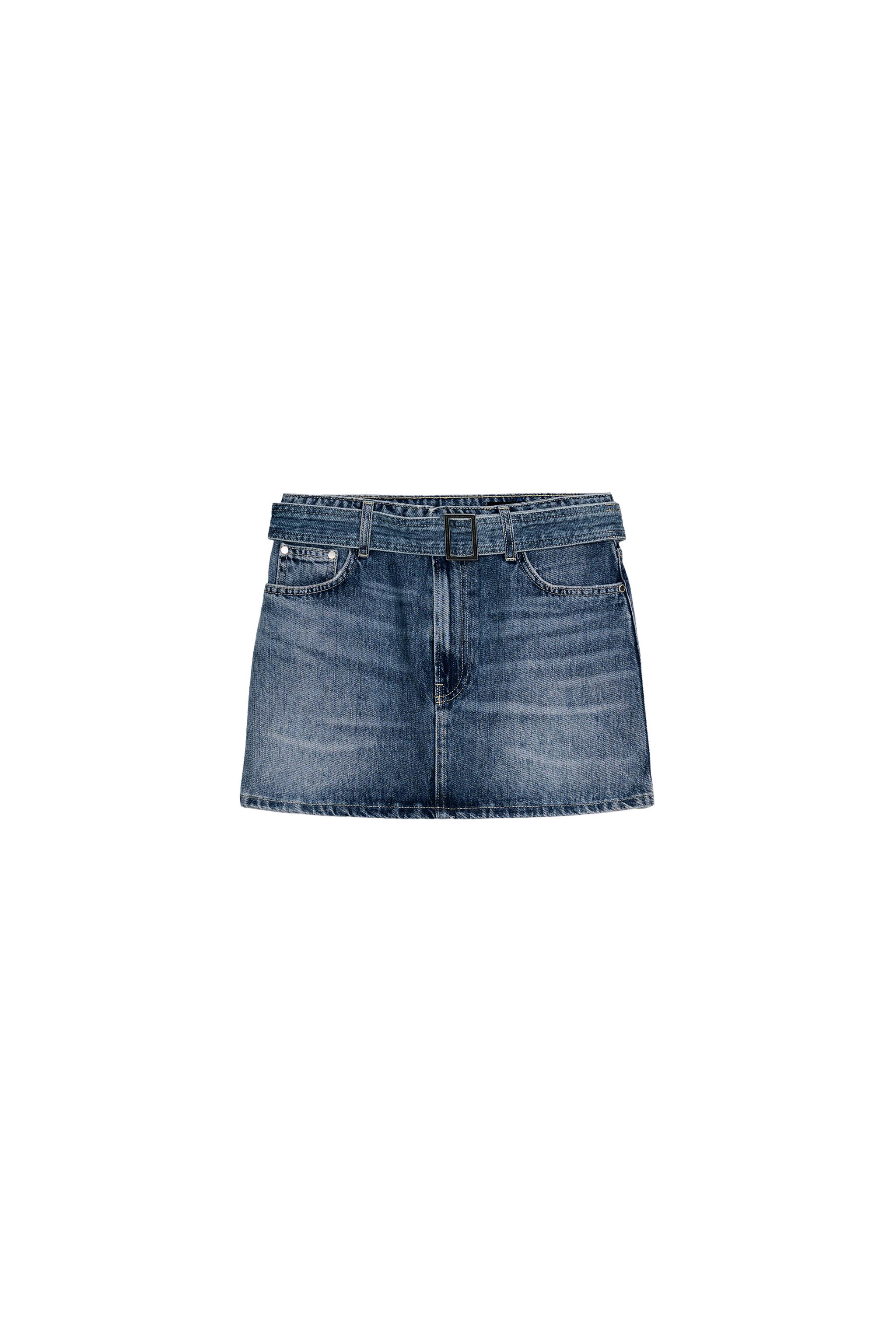 Short denim skirt
