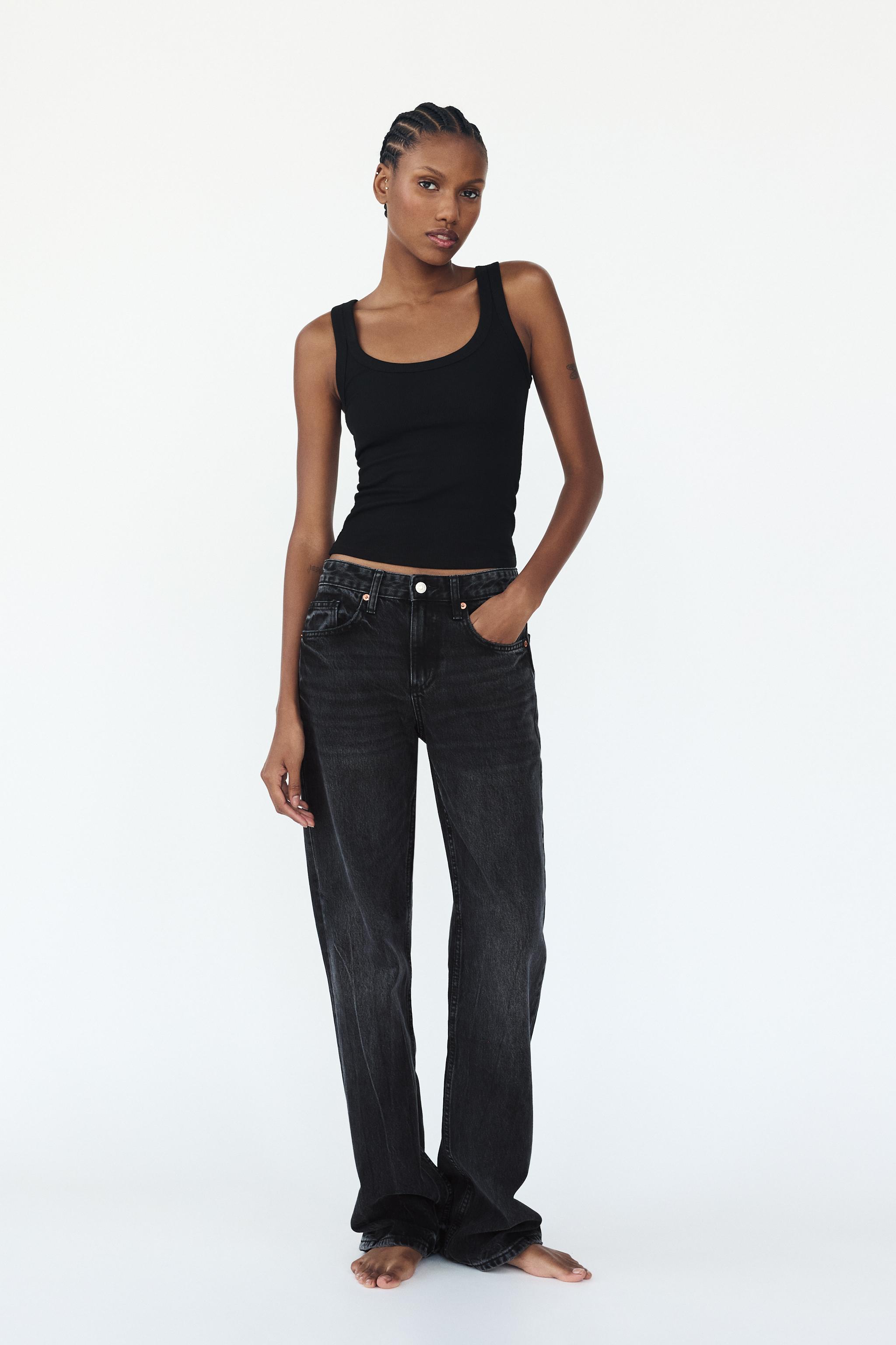 Wide-leg mid-rise jeans
