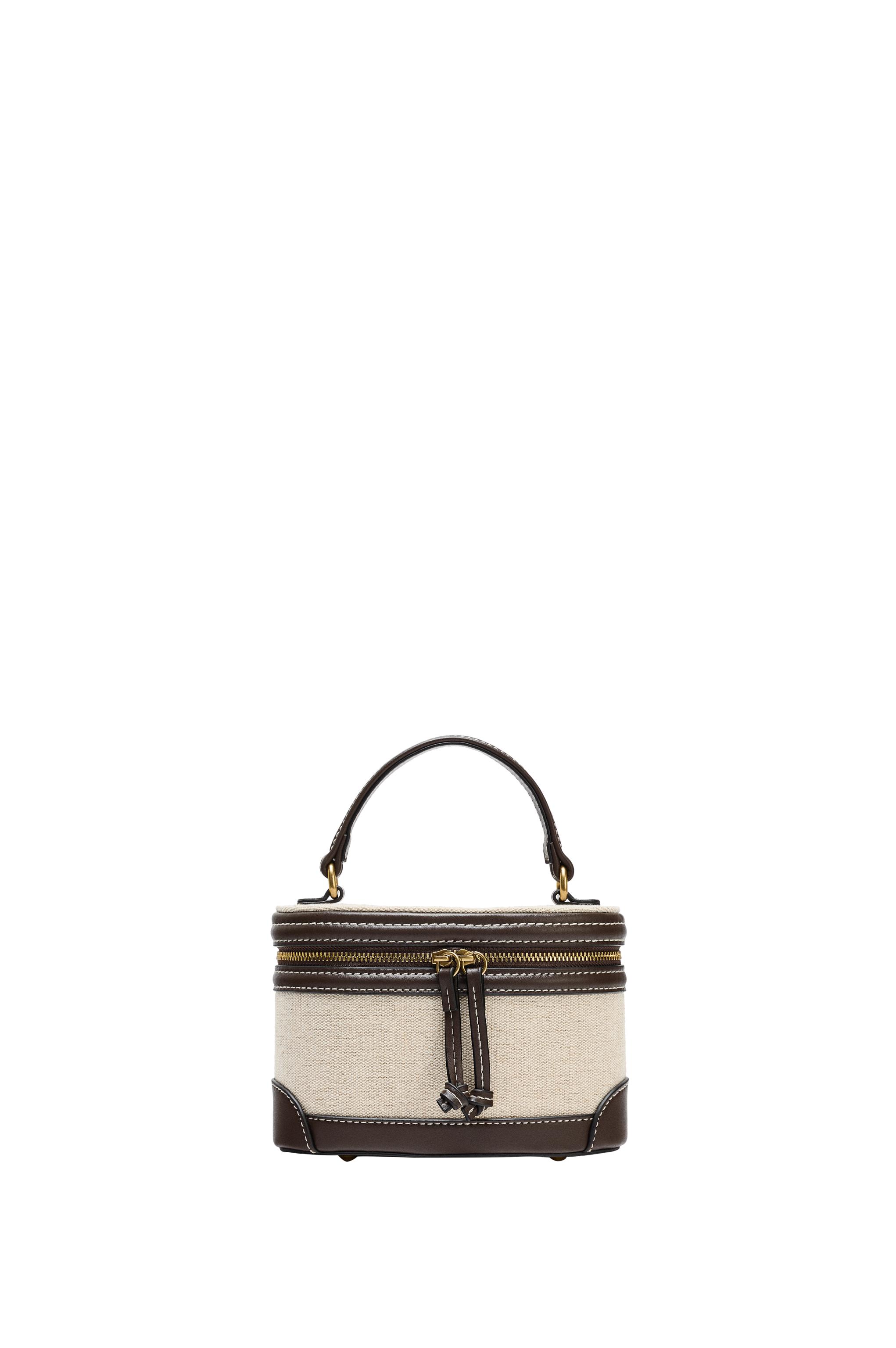 Contrast rigid bag