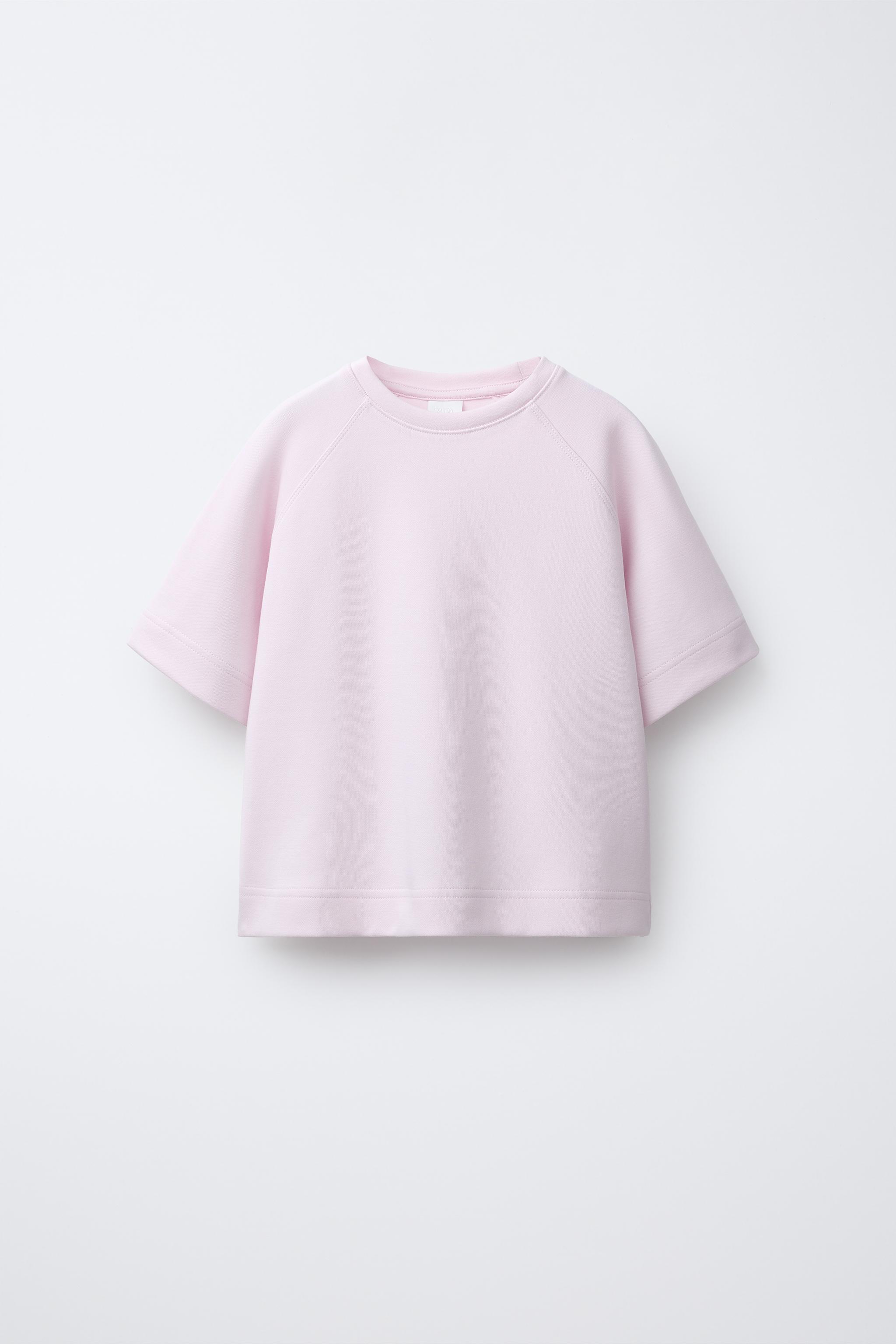 Raglan sleeve t-shirt