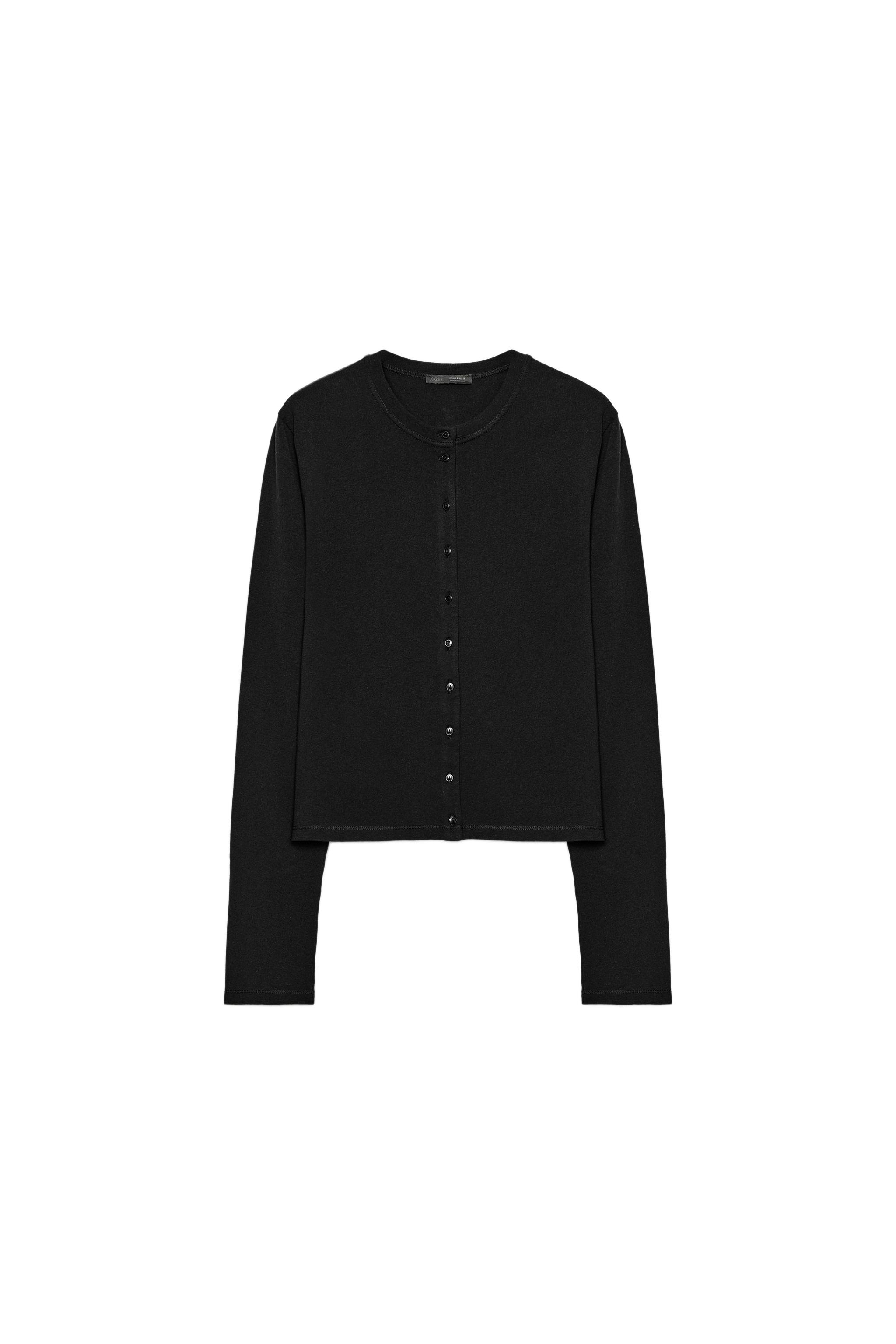 Cotton t-shirt buttons