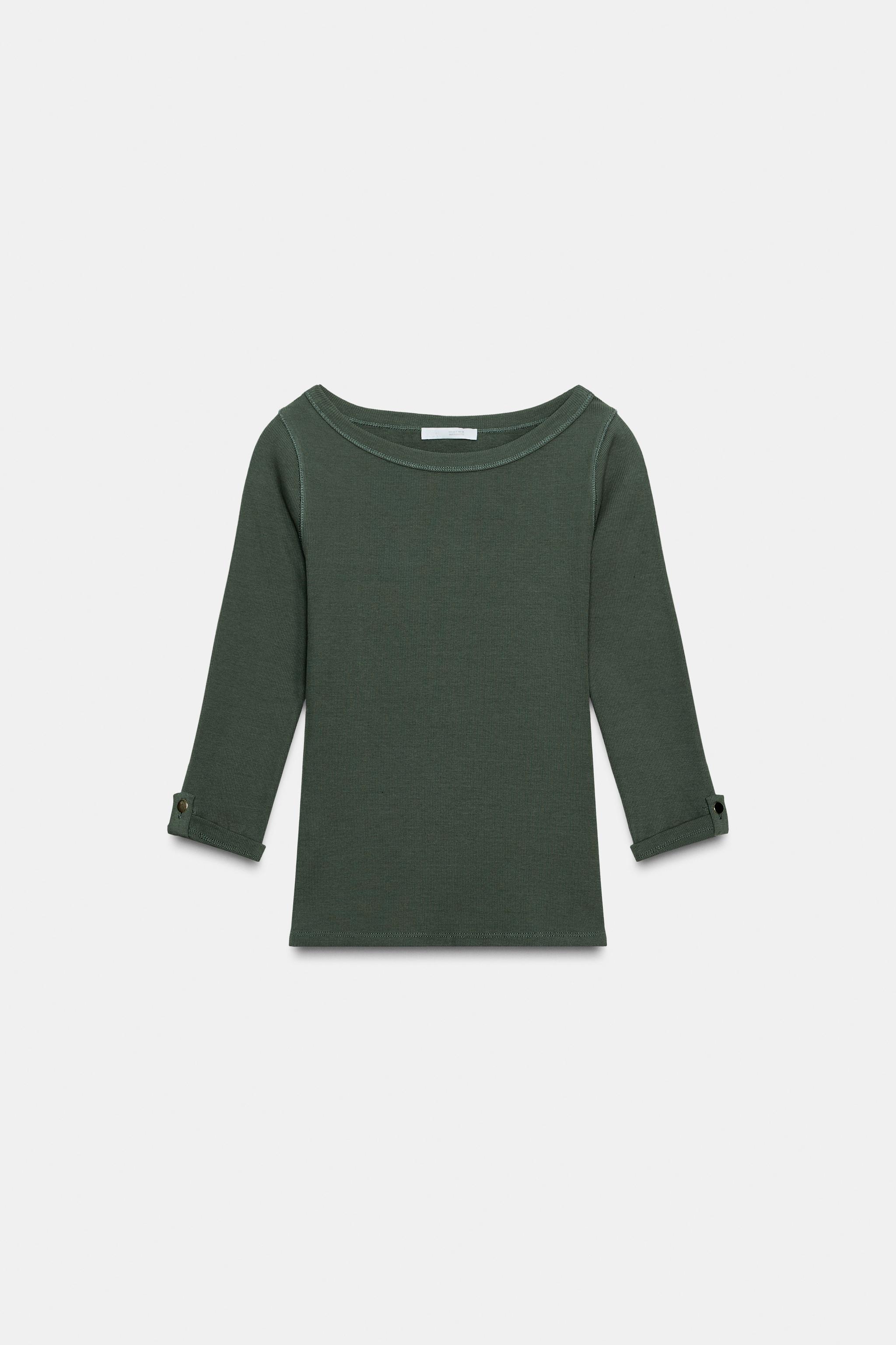 Ribbed button T-shirt