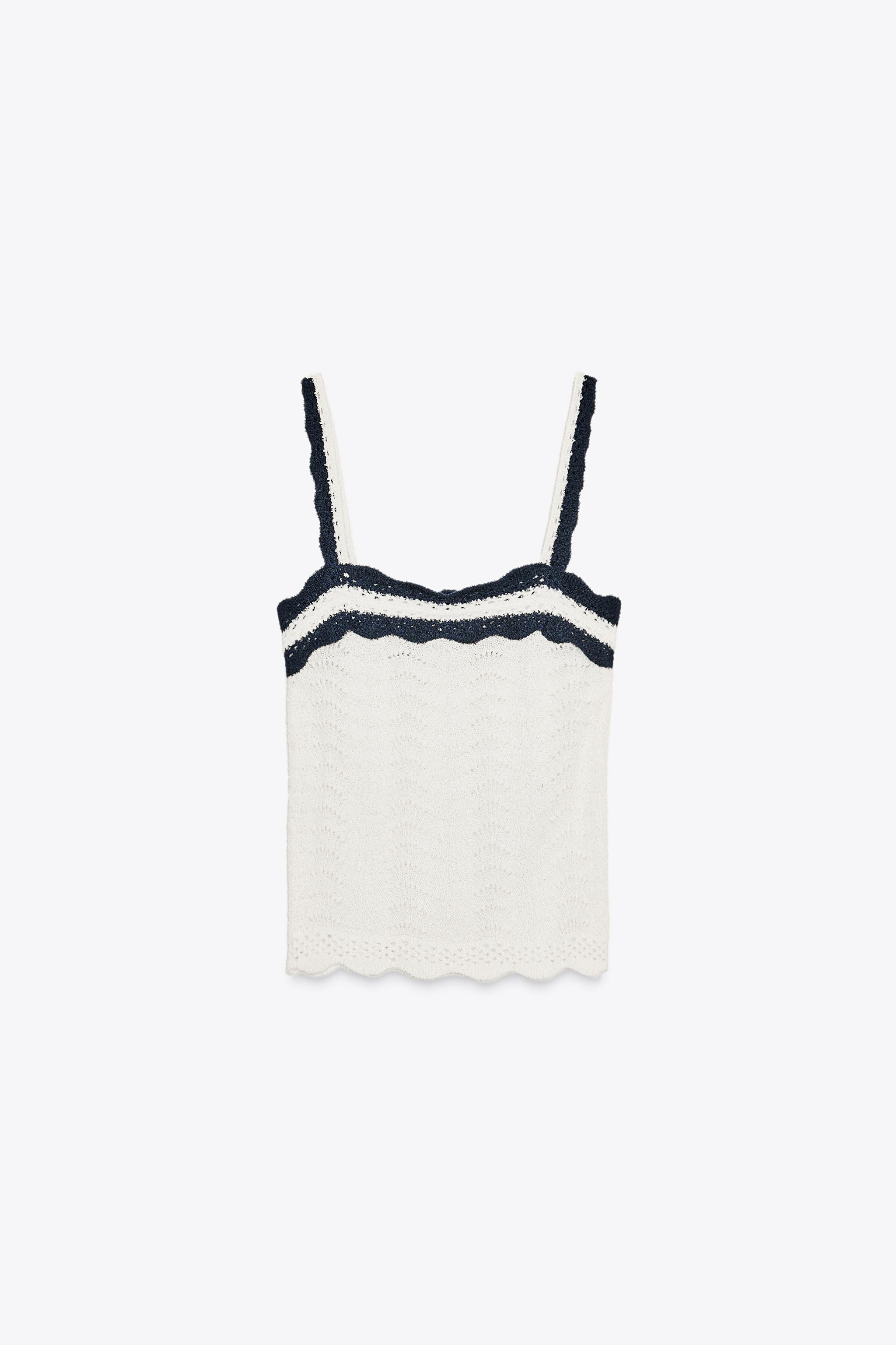 Top with contrast frill