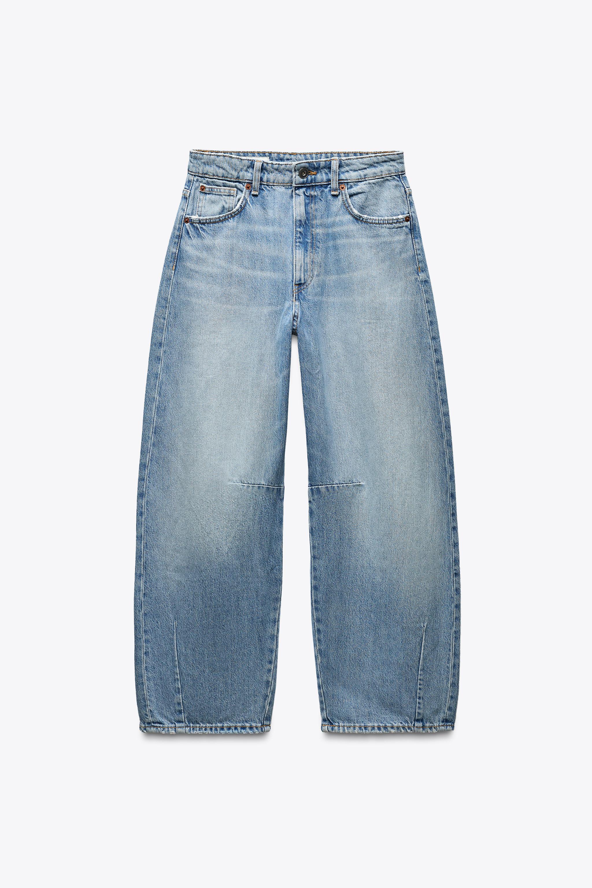 Mid-rise baggy jeans