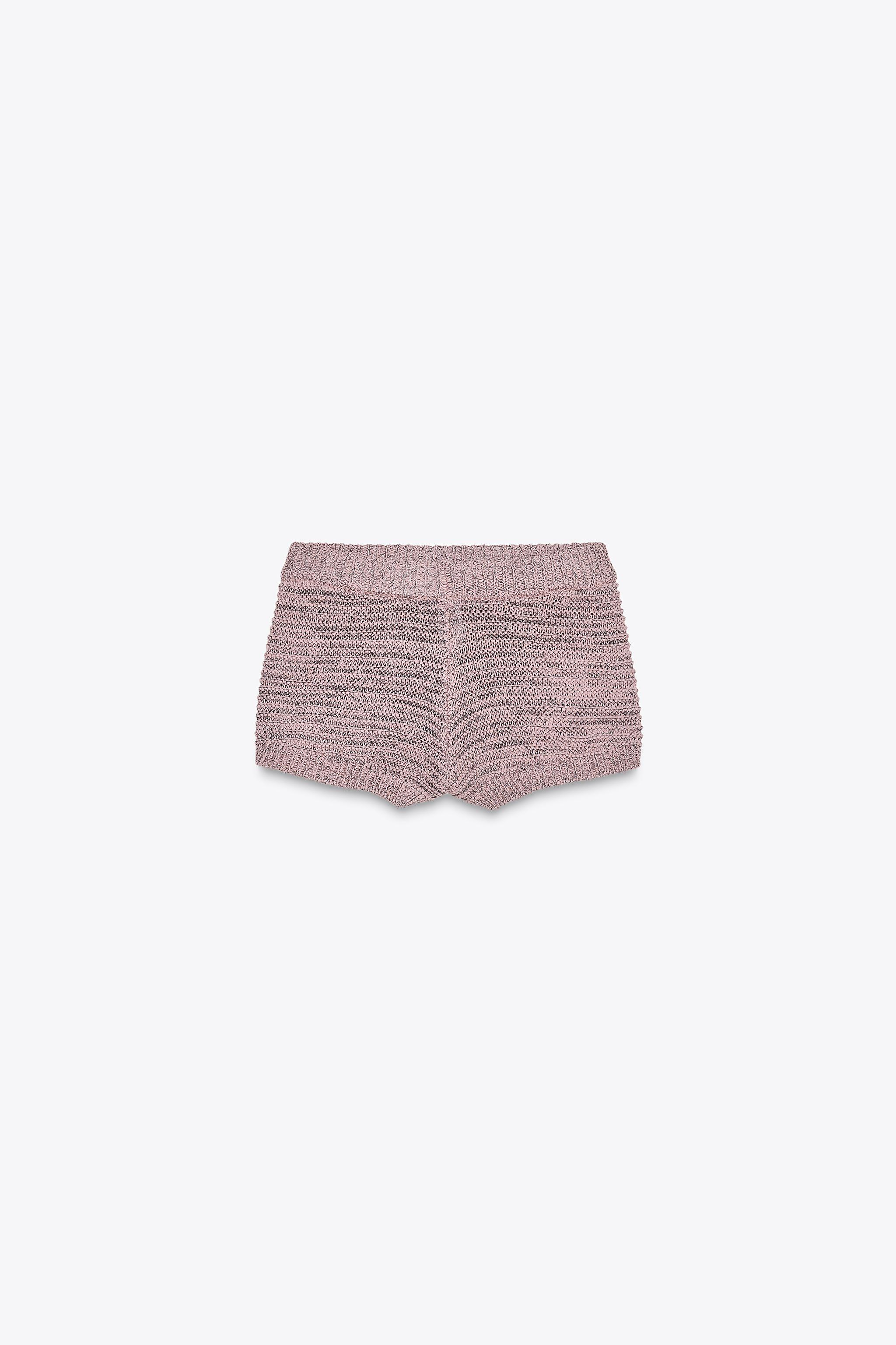 Textured knitted shorts