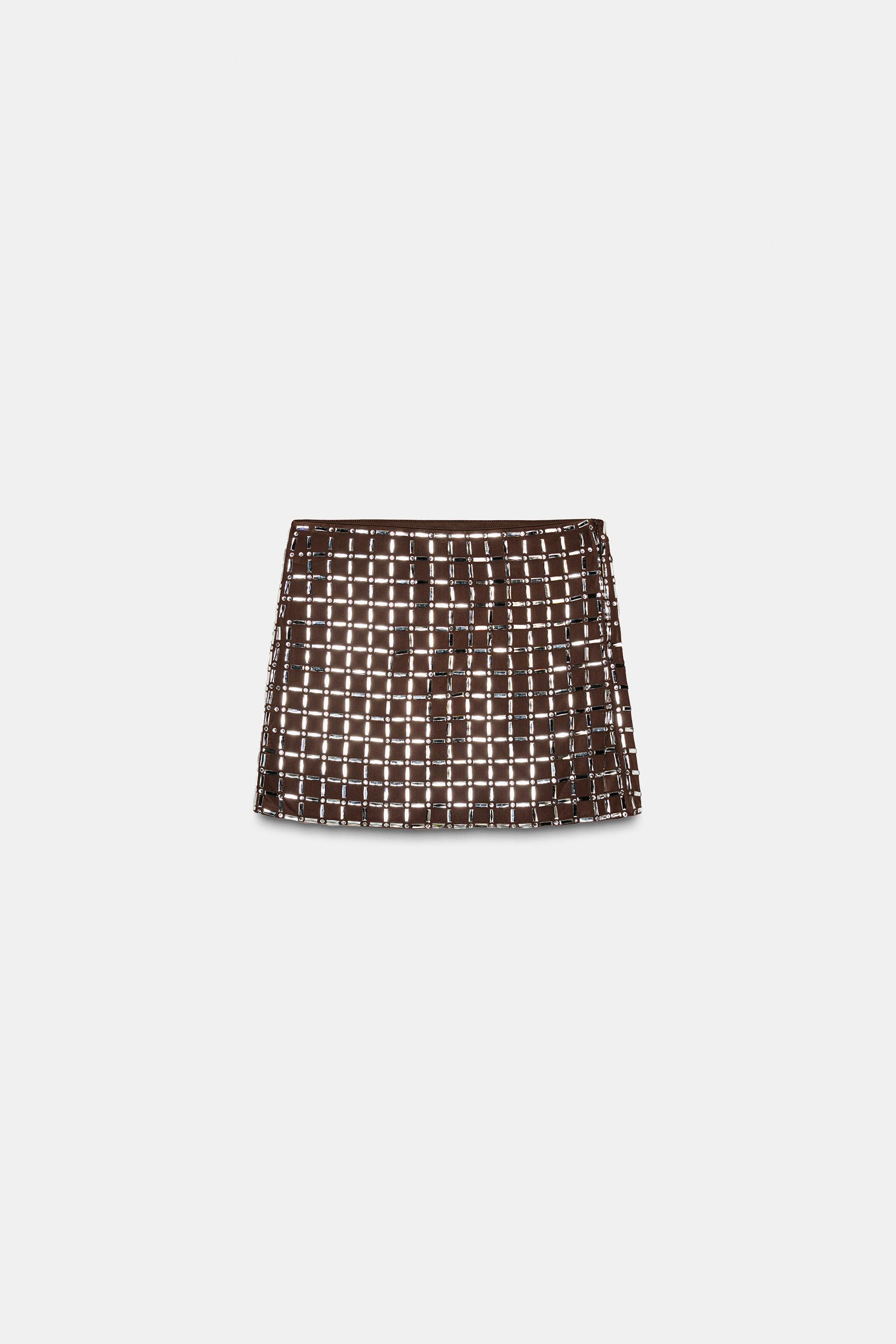 Shiny mini skirt