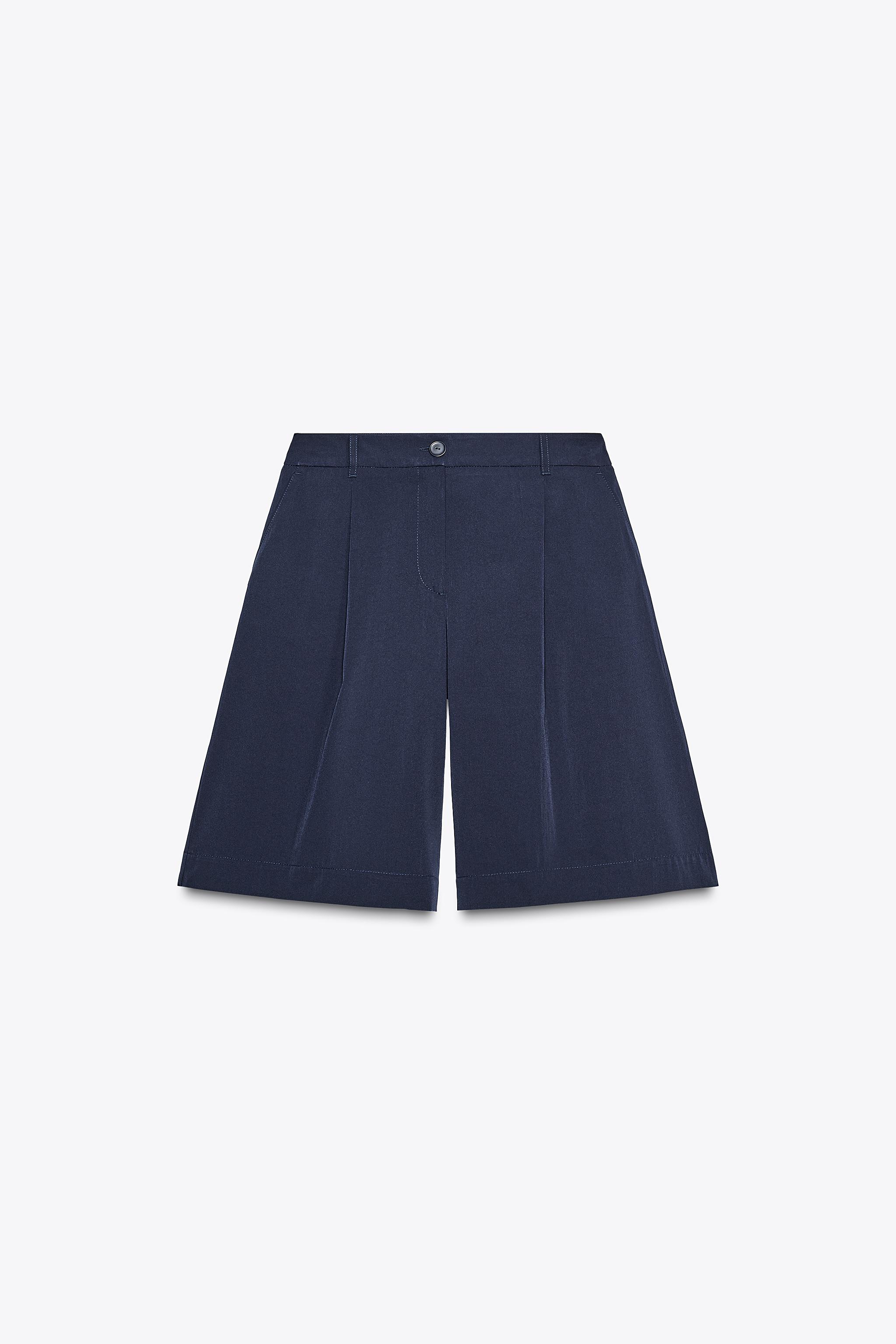 Long pleated shorts