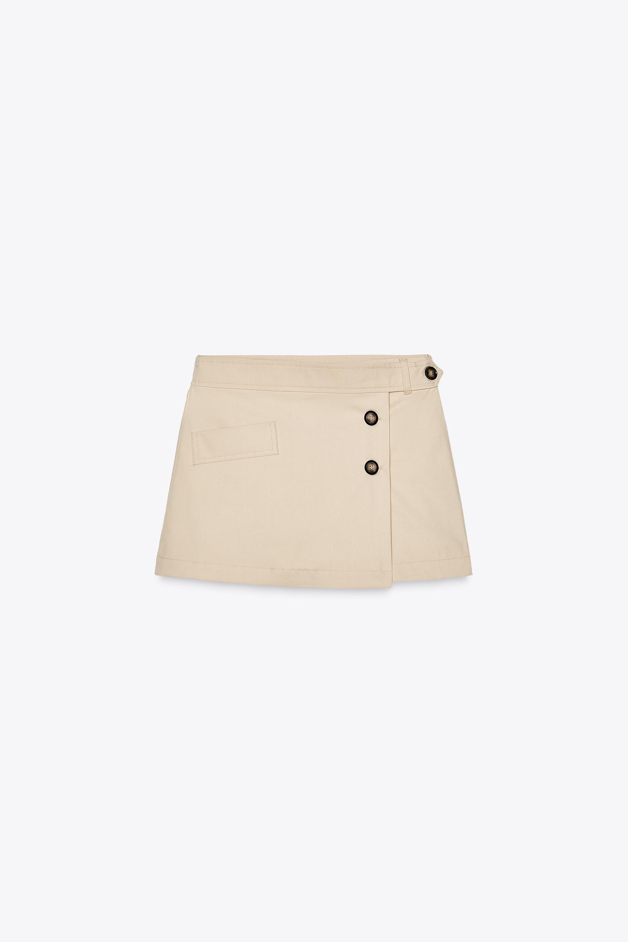 Buttoned skirt trousers