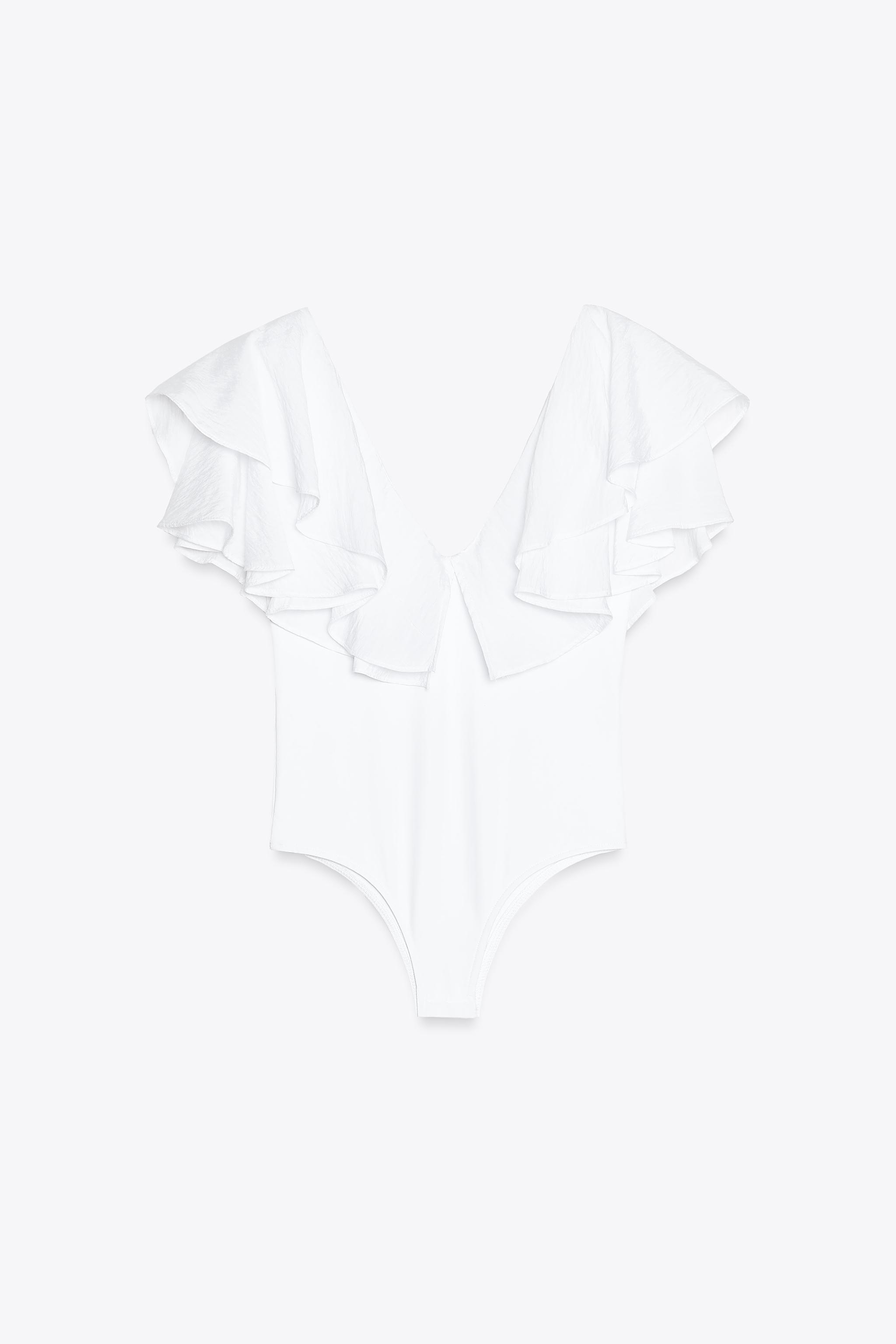Voluminous ruffle body