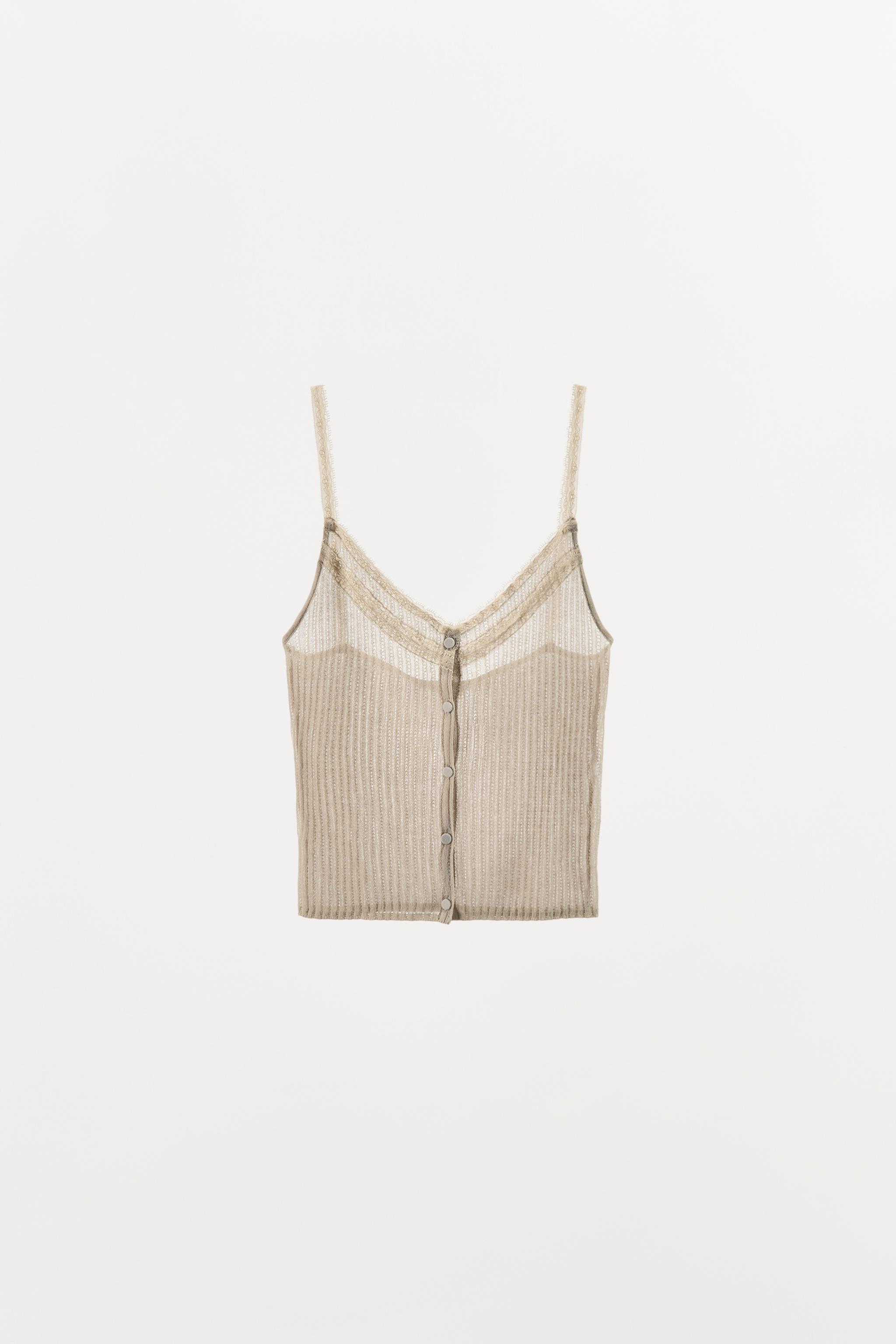 Knitted top with lace