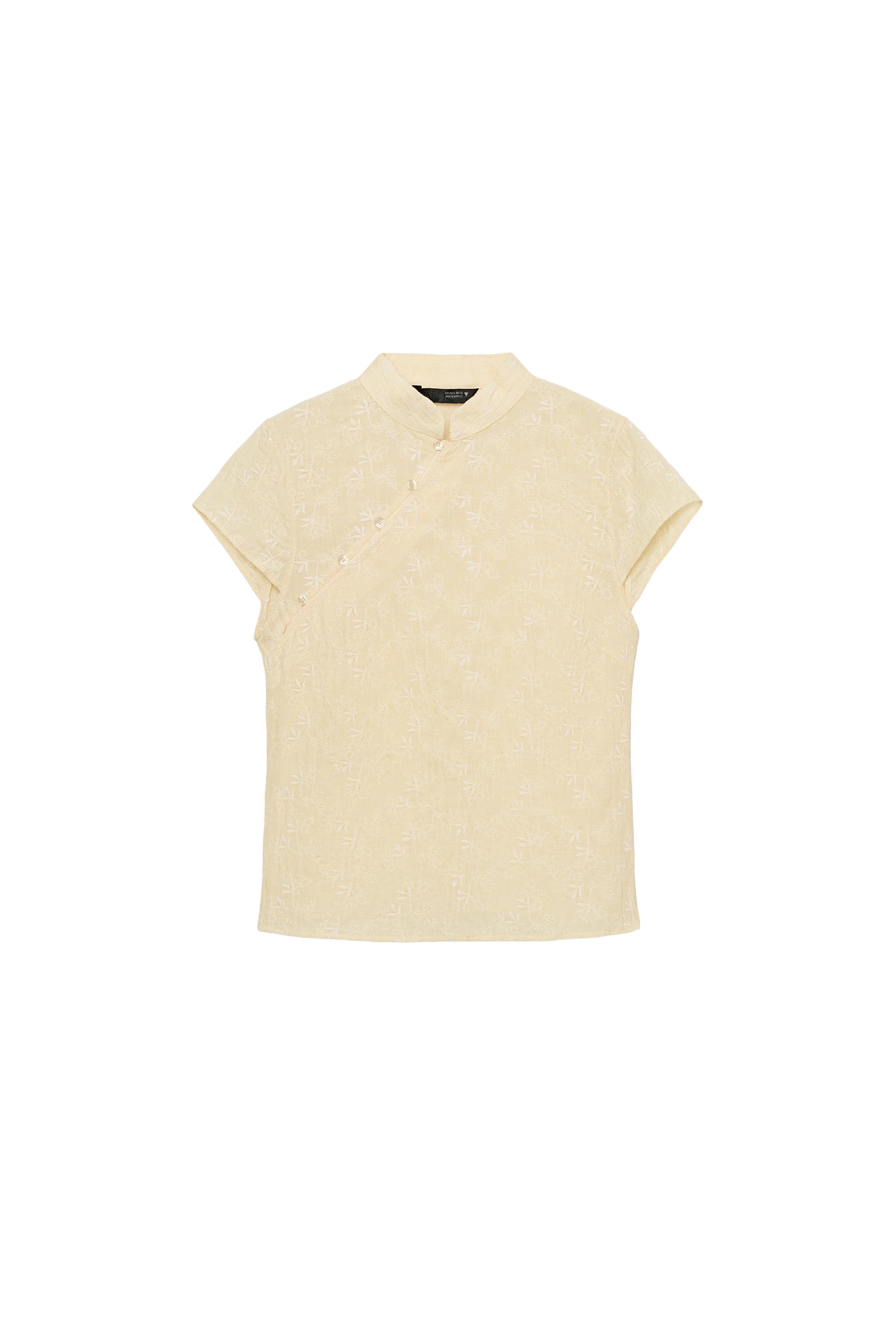 Shirt with mandarin collar