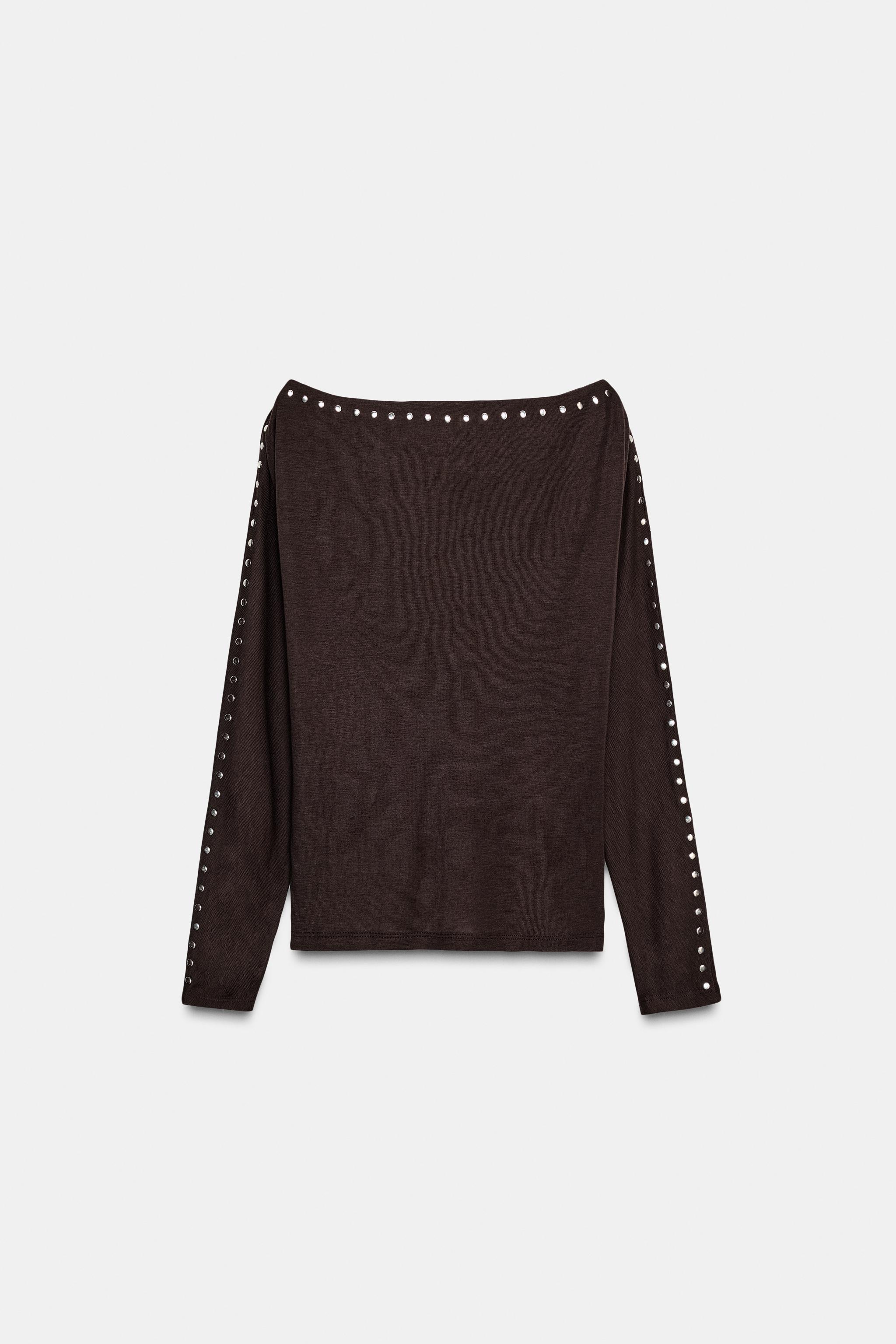Studded batwing sleeve T-shirt