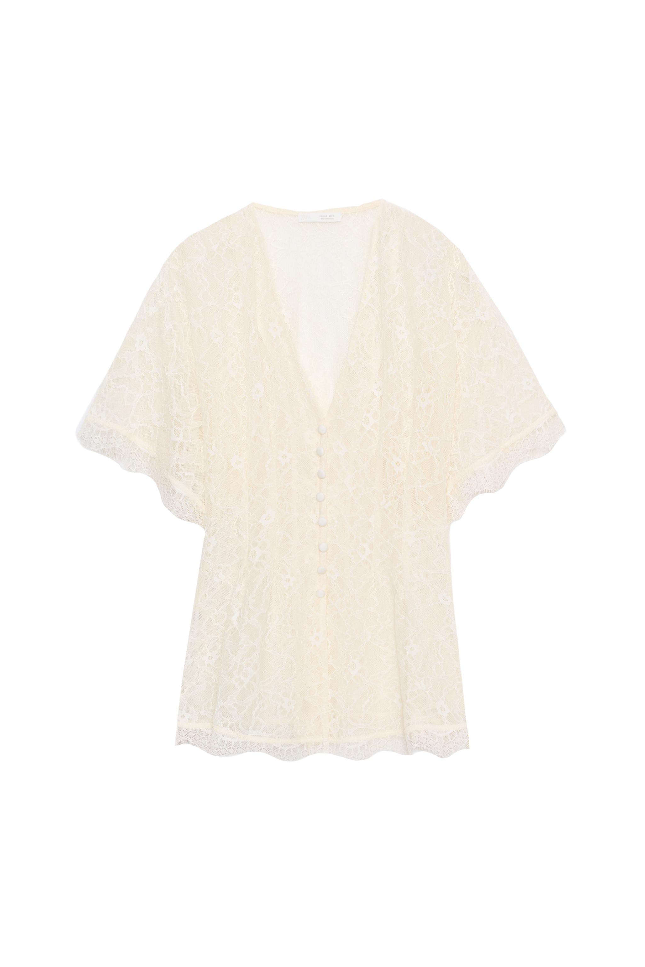 LACE BUTTON TOP – Product Code: 04770702733 – Zara