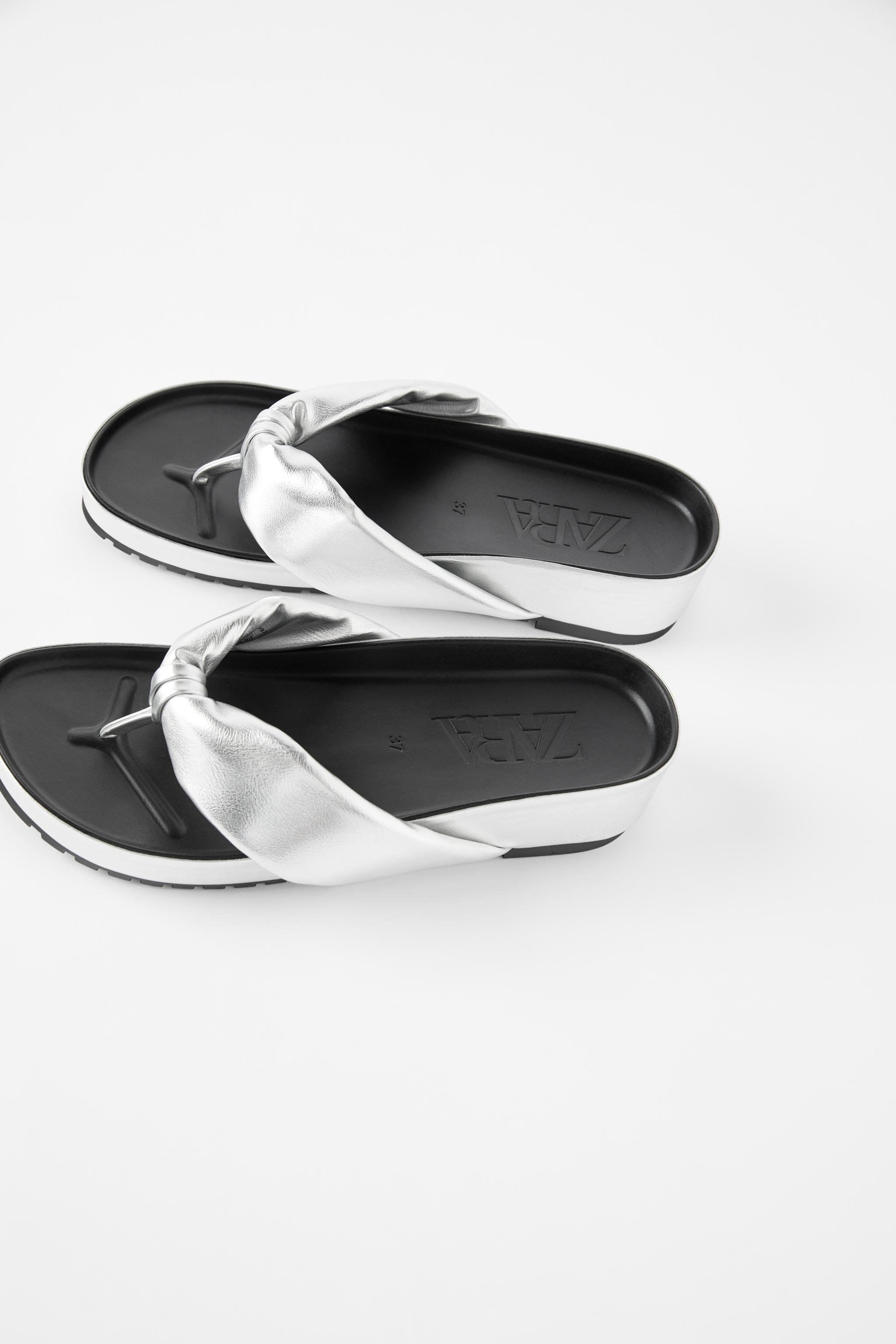 Zara METALLIC LOW-HEELED PADDED SANDALS