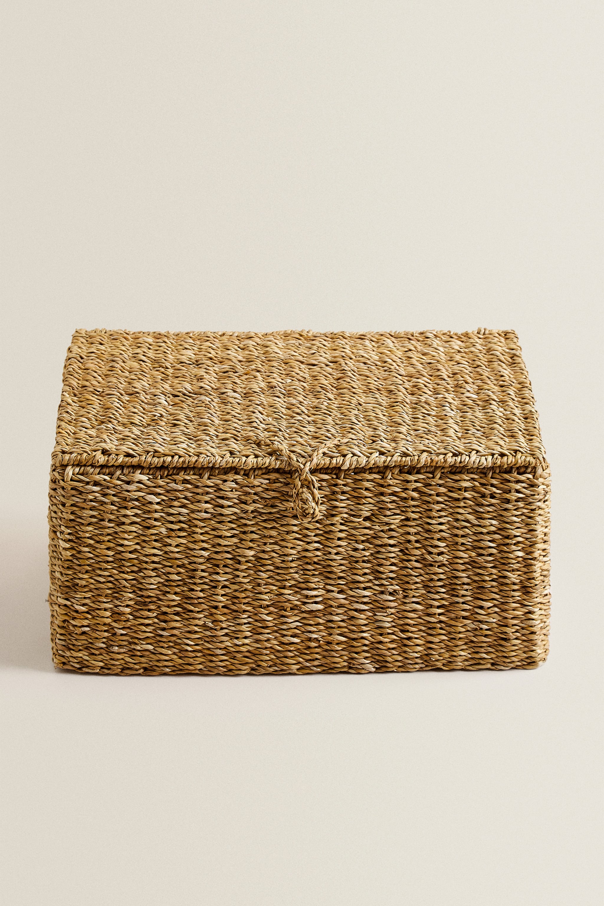 SEAGRASS BASKET WITH LID