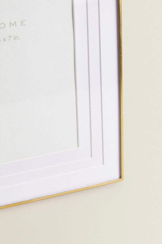 THIN METAL FRAME ZARA United Kingdom