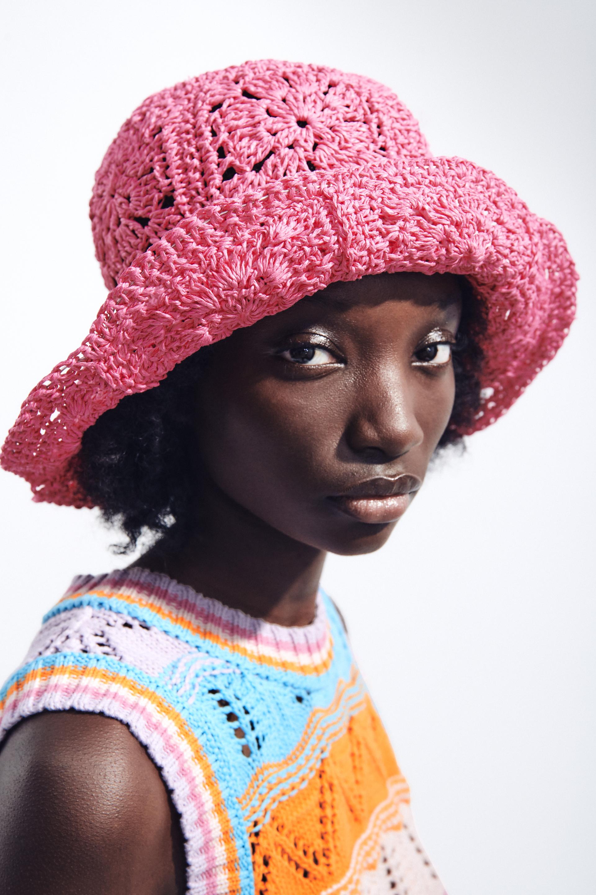 Zara CROCHET HAT
