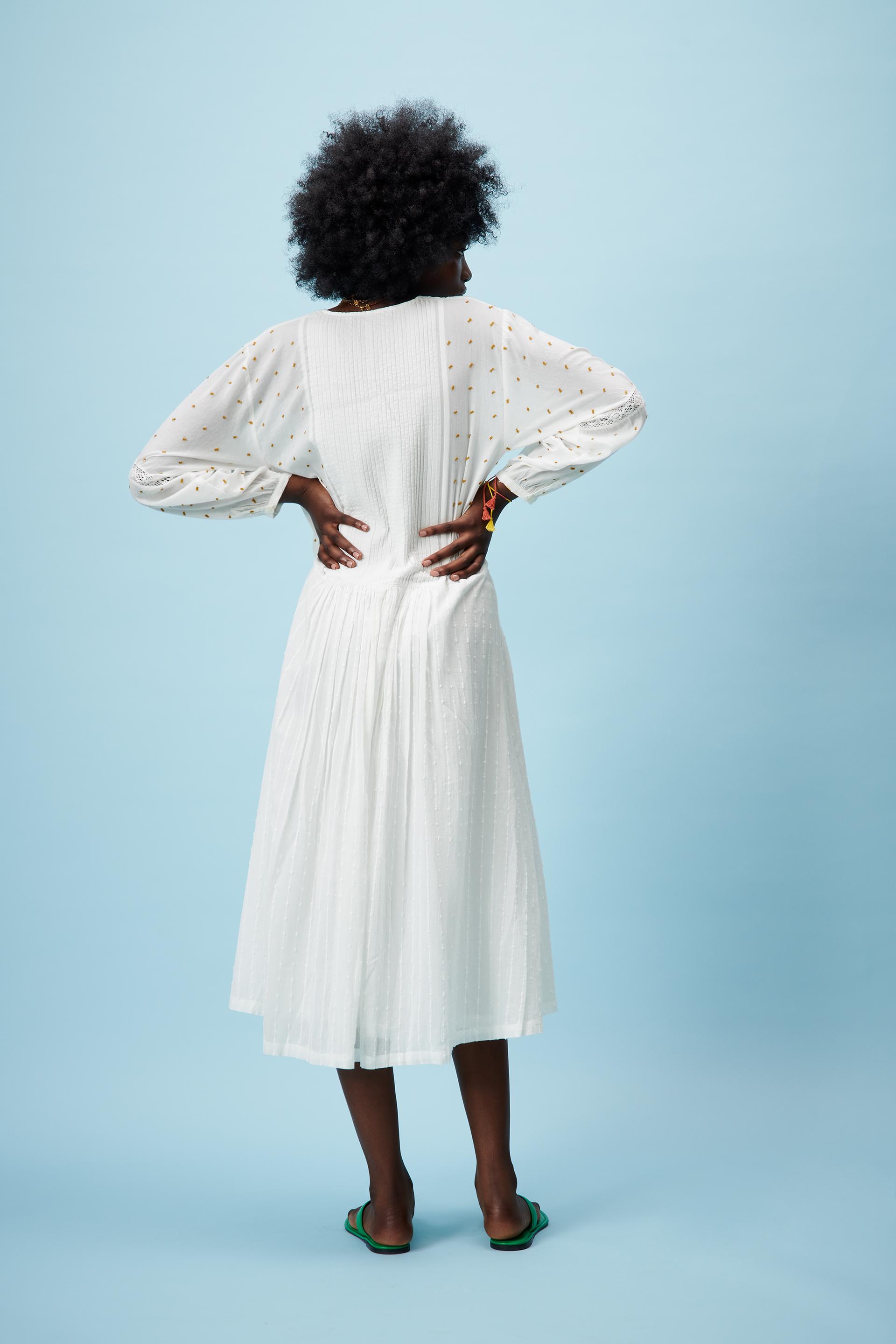 Zara MİDİ İŞLEMELİ ELBİSE 88903861251 Zara MİDİ İŞLEMELİ ELBİSE 88903861251